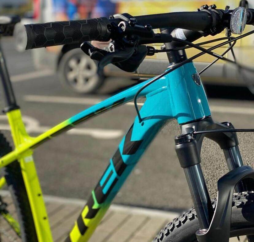 trek marlin 5 teal