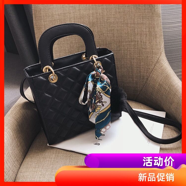 Popular Summer Handbags 2021 Paul Smith