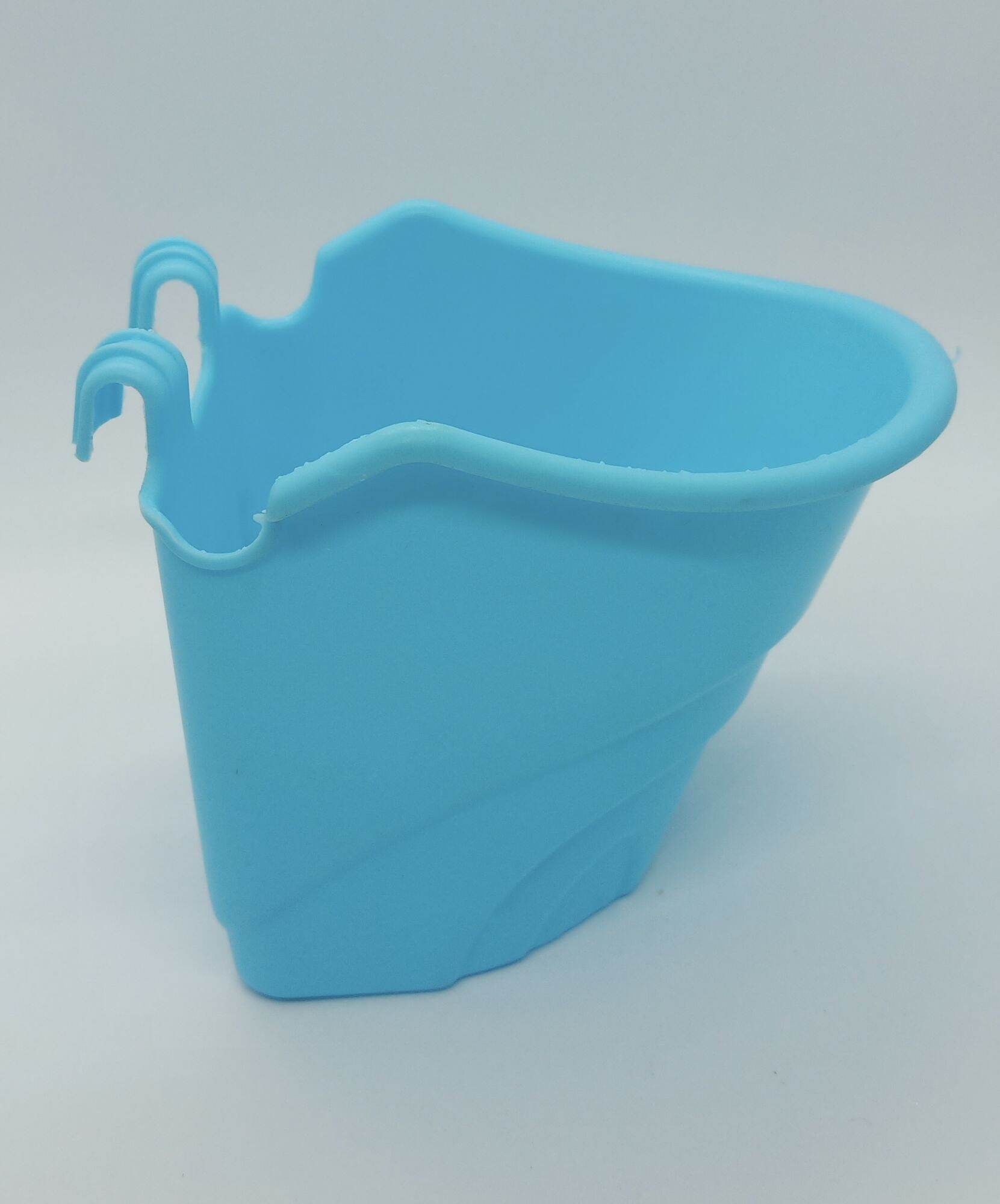 Vertical Hanging pots /wall pots for plants Lazada PH