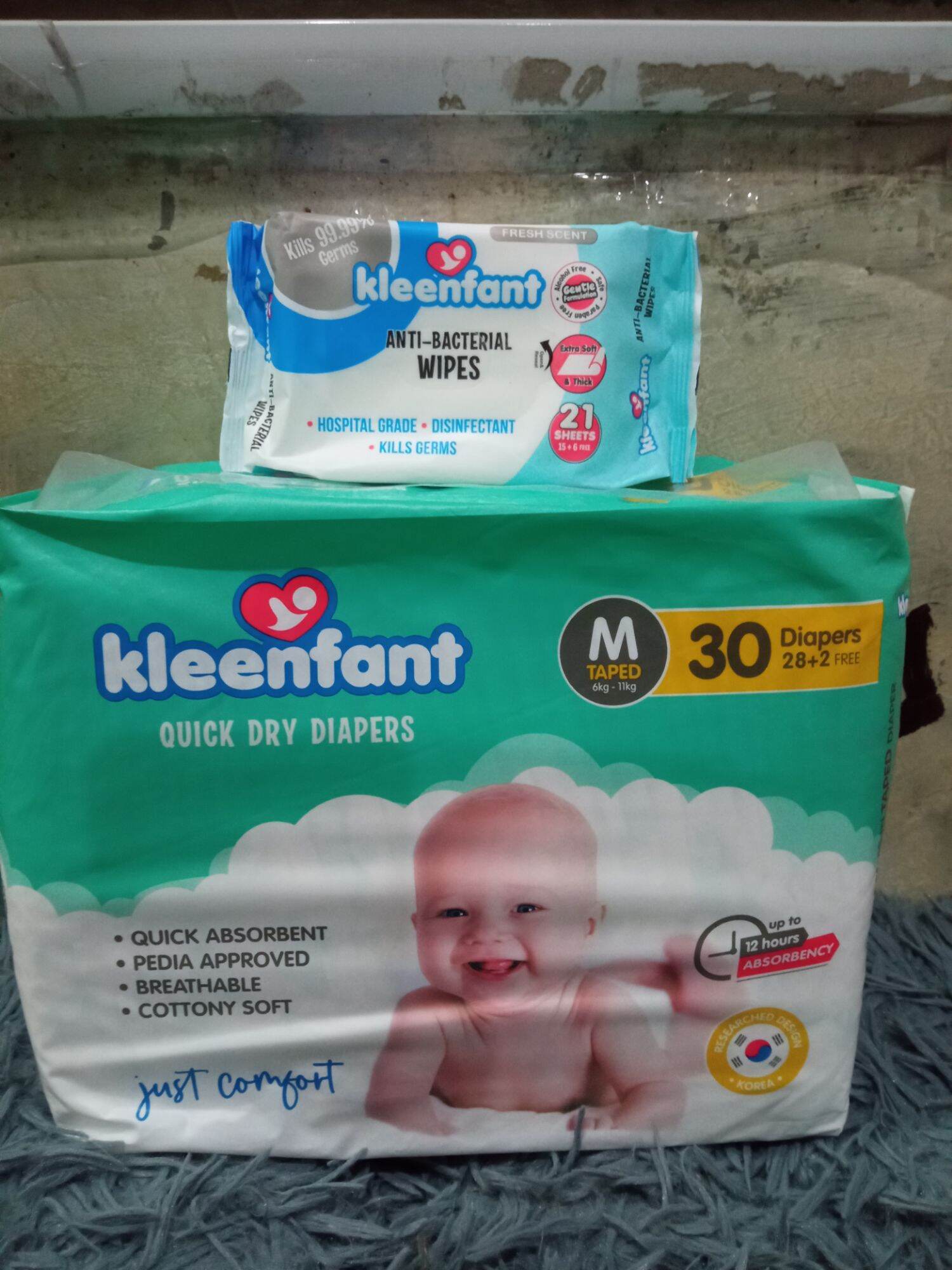 kleenfant-baby-diaper-medium-taped-30-pcs-with-free-baby-wipes-lazada-ph