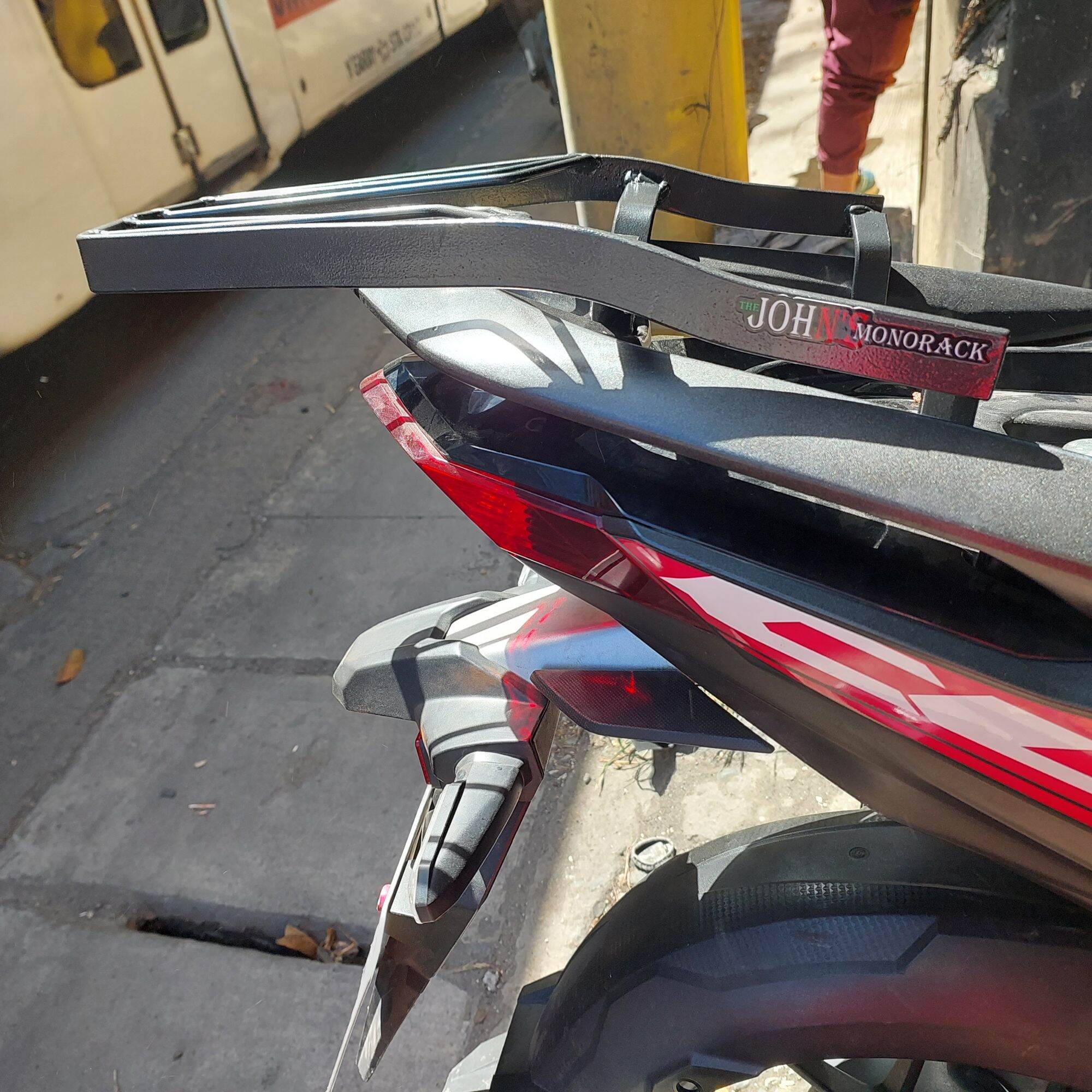 HONDA CLICK TOP BOX BRACKET POWDER COATED. 