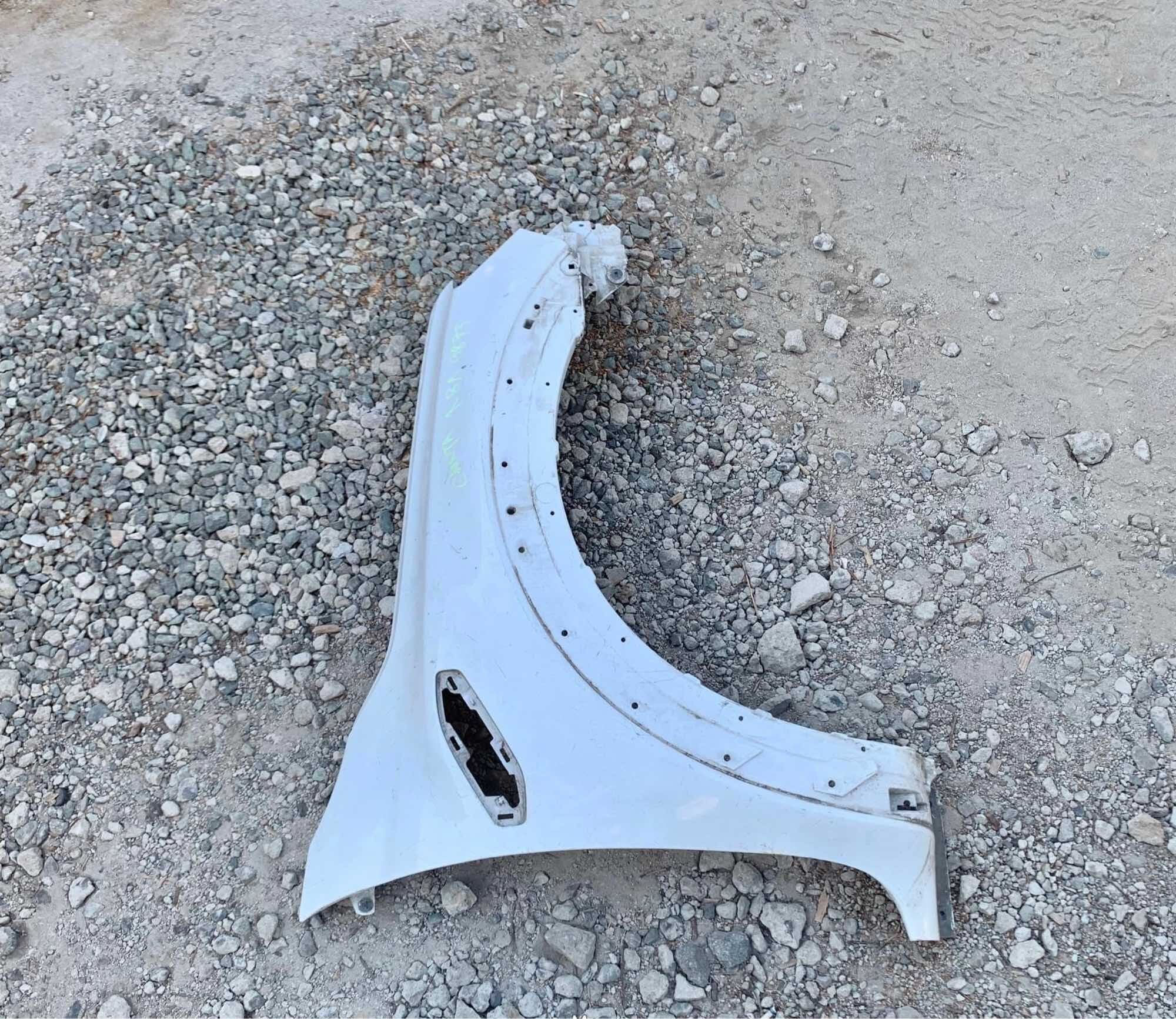 Ford Ranger Raptor (2019-2022) {Right & Left Fender Shell Only} | Lazada PH