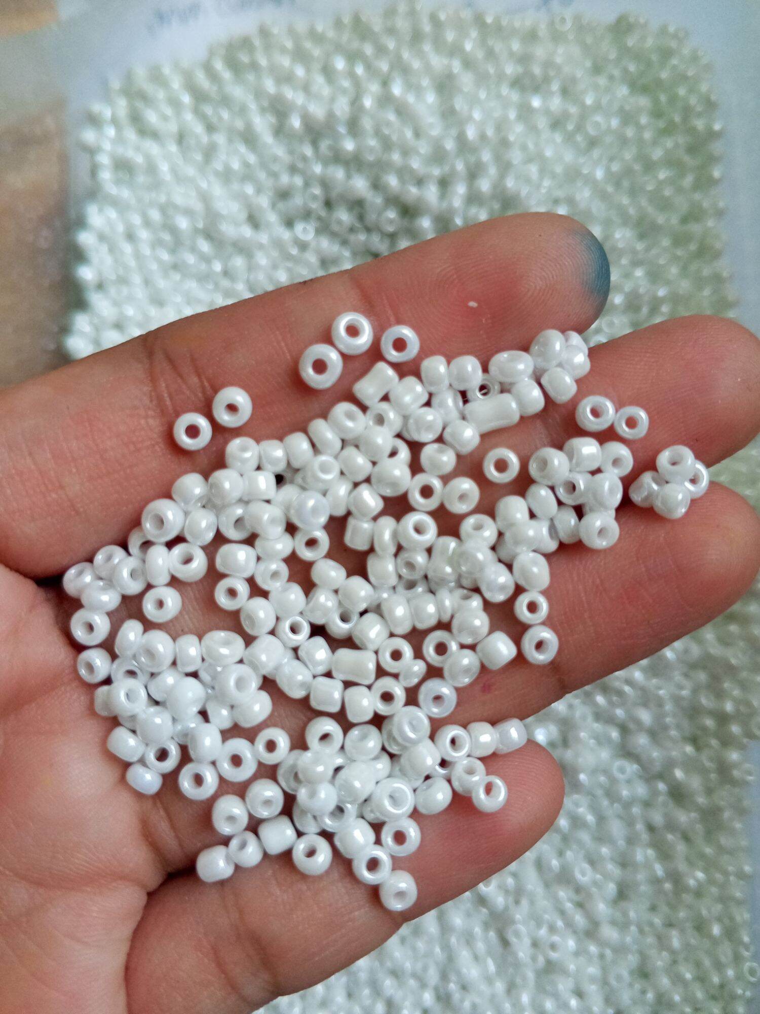 3mm Seed Beads Glossy Chalk White 20g
