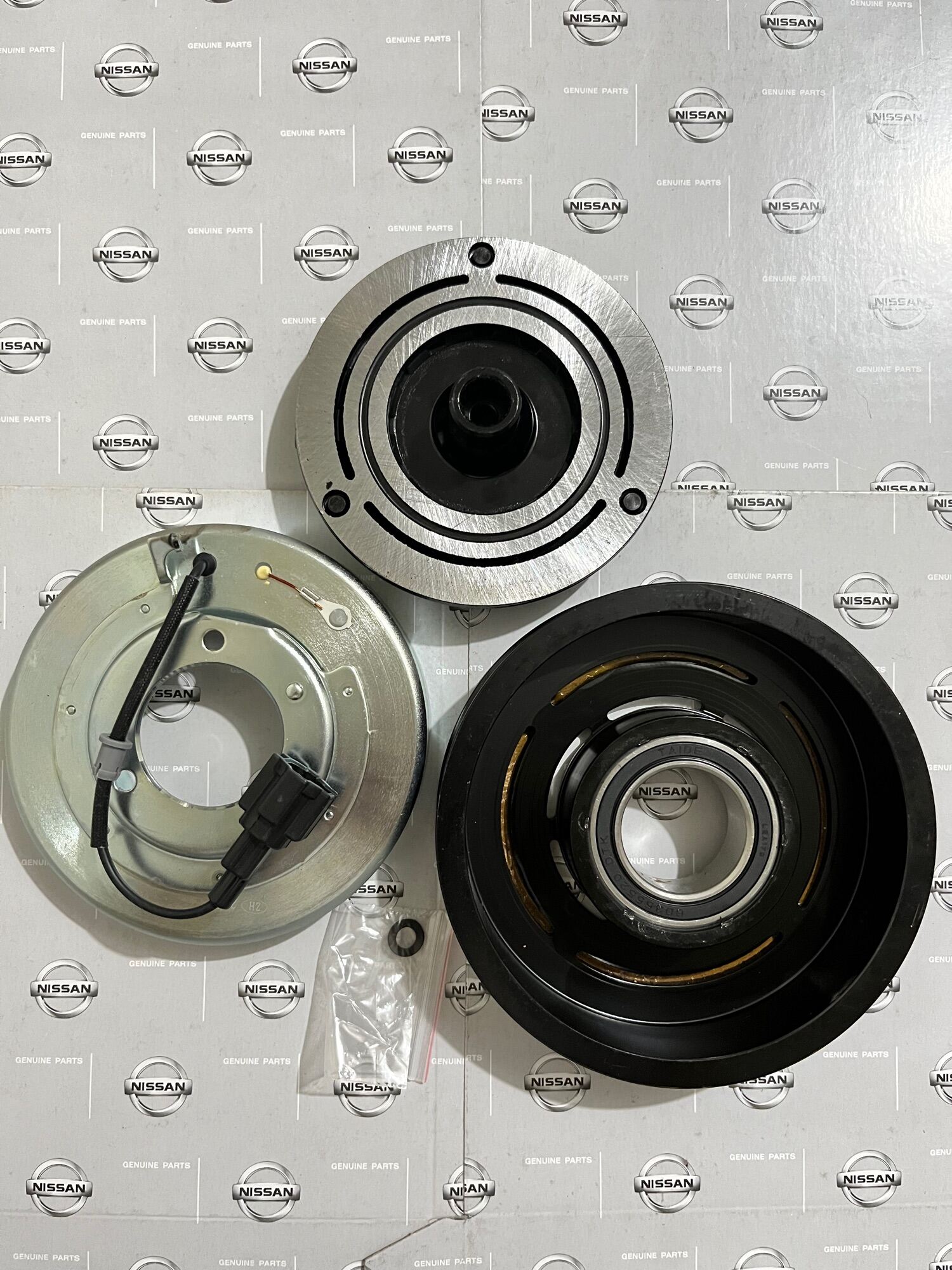 Nissan Navara Calibre NP300 7Pk AC Compressor Assembly Pulley Set