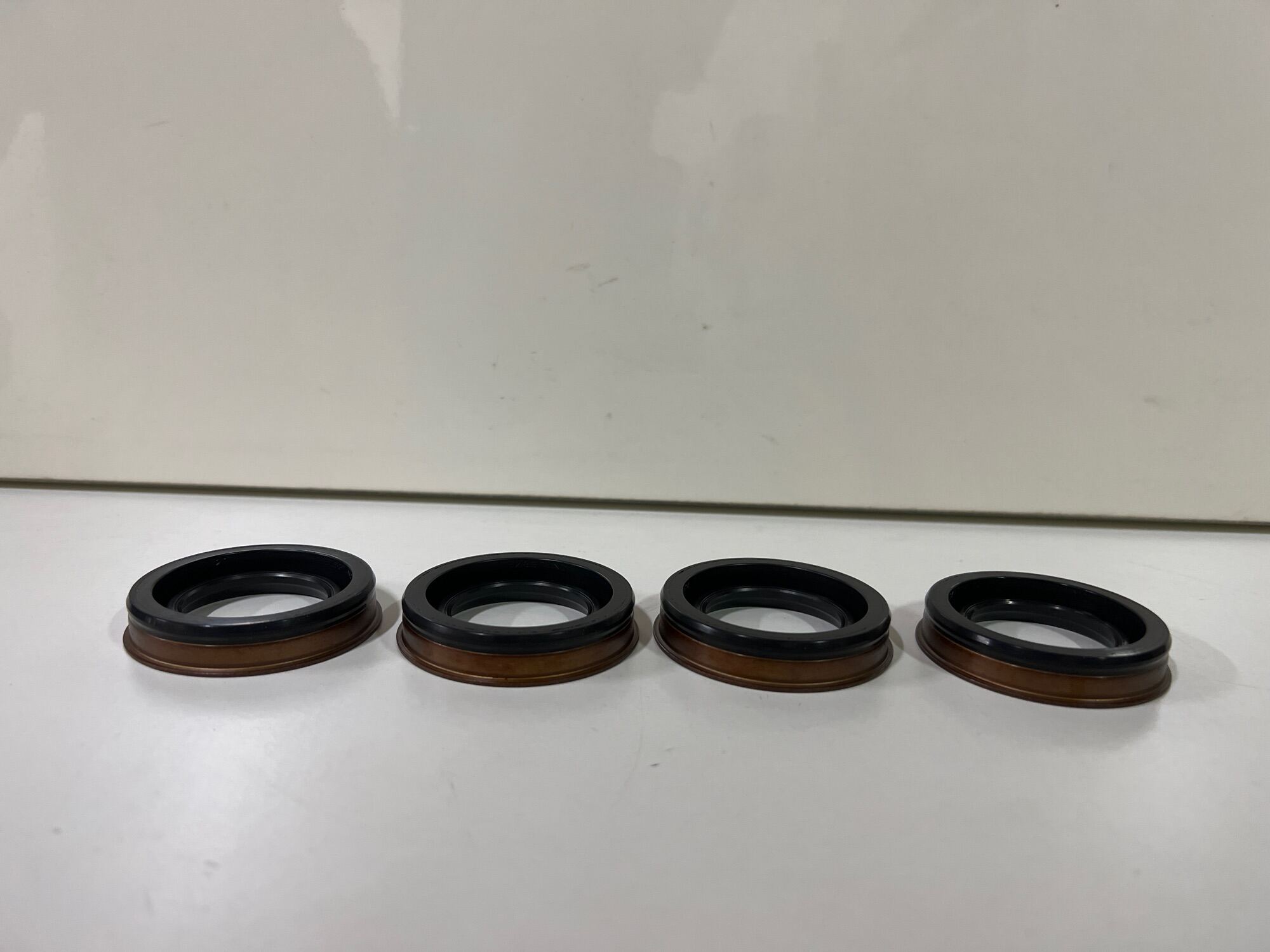 Genuine Isuzu Top Injector Valve Cover Oil Seal Set for 4JJ1, 4JK1