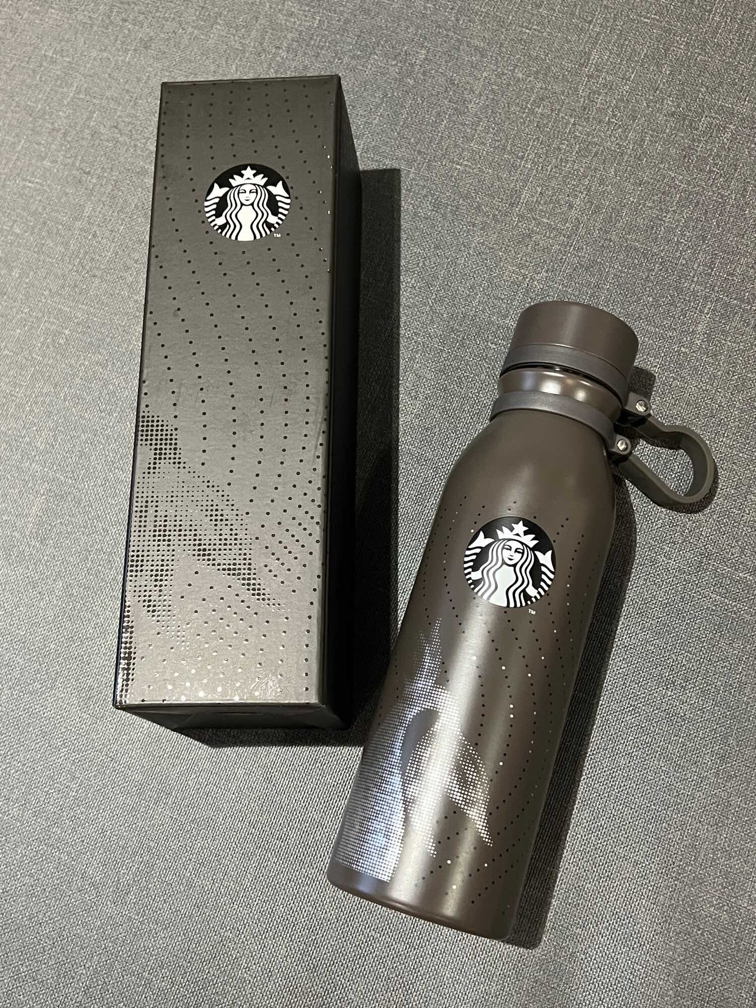 Starbucks Mayhem: Ari Kytsya'S Viral Dominates! - q7ojh3d