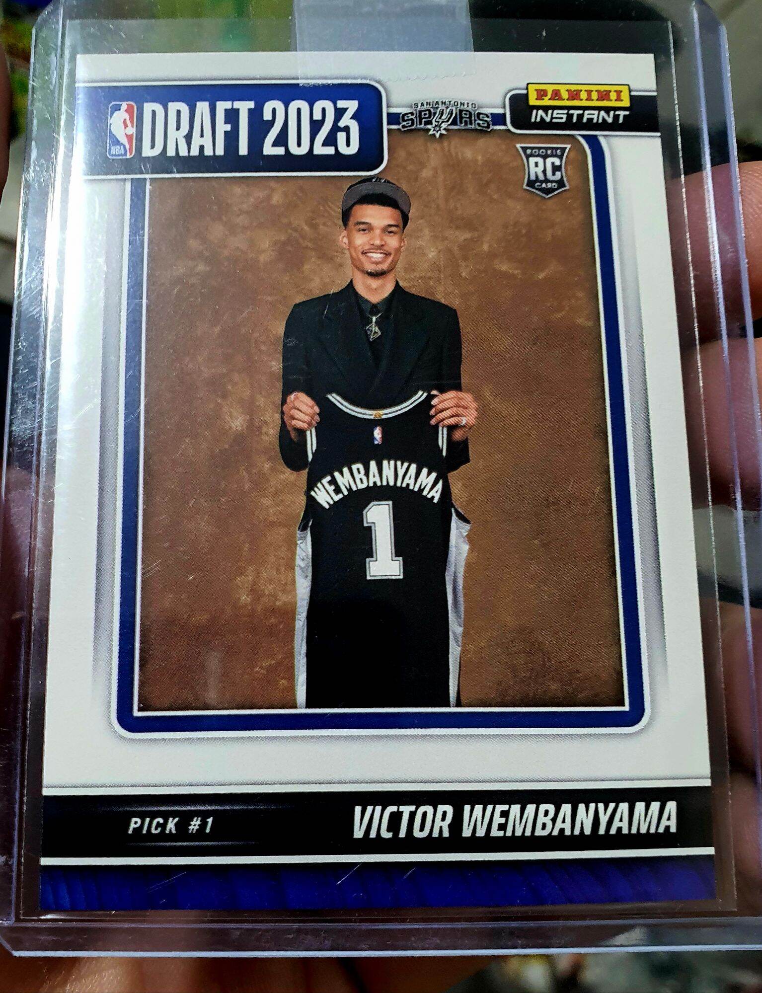 2023-24 Panini Instant Card From Debut 5 Victor Wembanyama RC