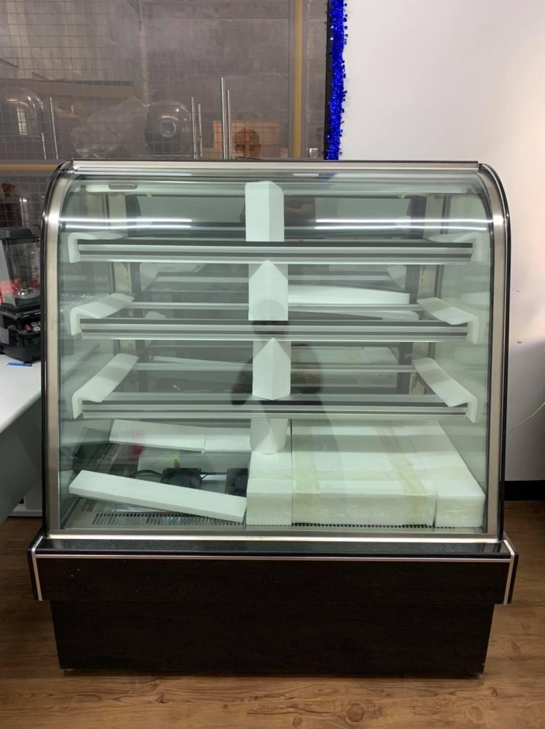 Table Top Cake Display Chiller 70cm – Superior Kitchen Equipment