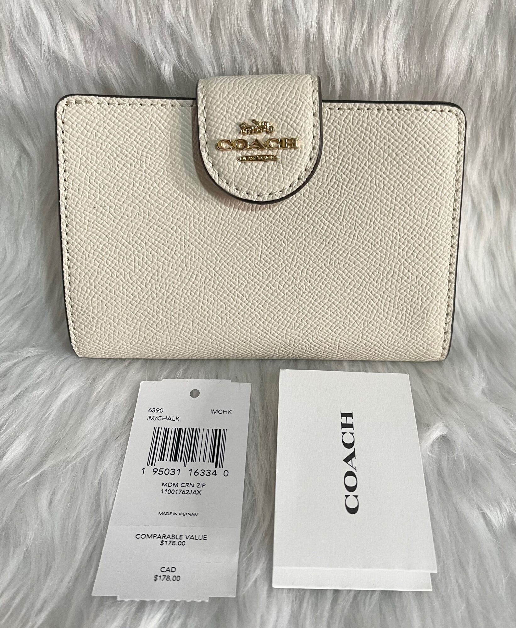 Original Coach Medium Bifold Corner Zip in Chalk Pebbled Leather ...