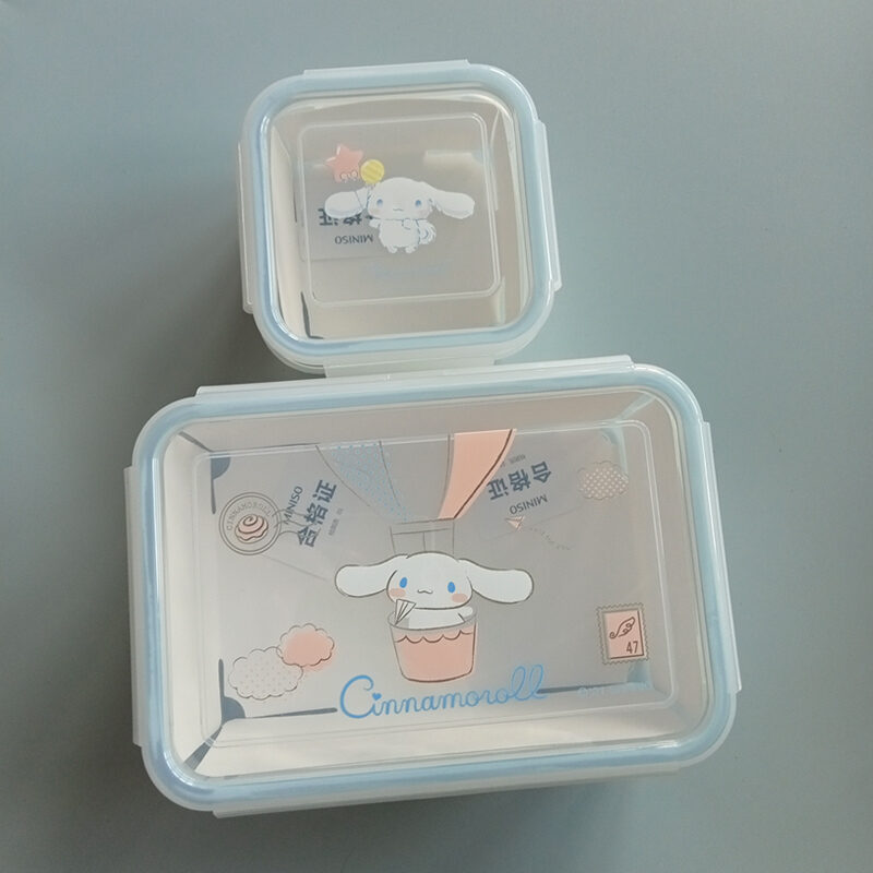 Miniso Suriname - ⭐Bento box from Cinnamoroll⭐ Four buckles, 525ml capacity  Bright blue design Get yours today at Miniso 😍 Srd94,50 LoveMiniso  #yourfavouritegiftstore #MinisoLife #gift #giftstore #miniso #giftideas # bentobox #cinnamoroll