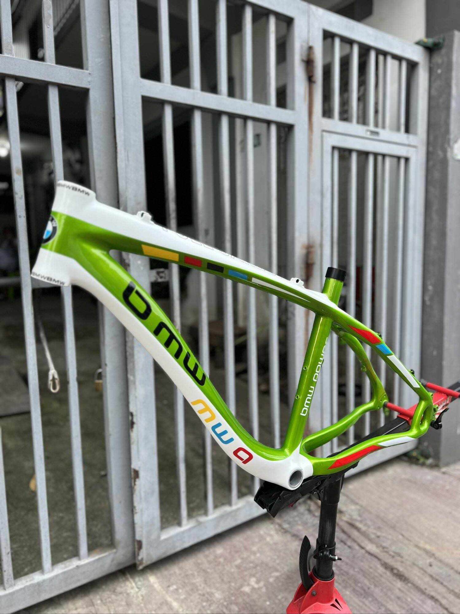 Bmw bike store frame