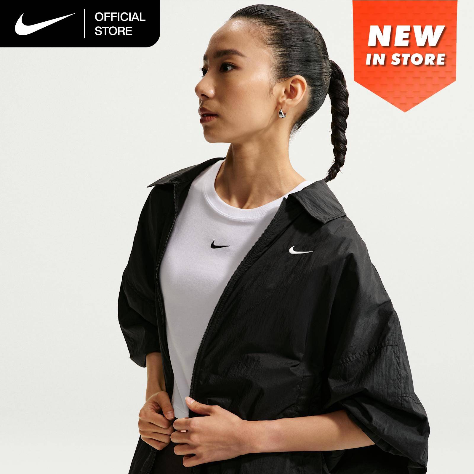 Nike Women's Sportswear Oversized Lightweight UV Jacket - Black [IO1521-010] ราคา 3,500 บาท*ส่งฟรี