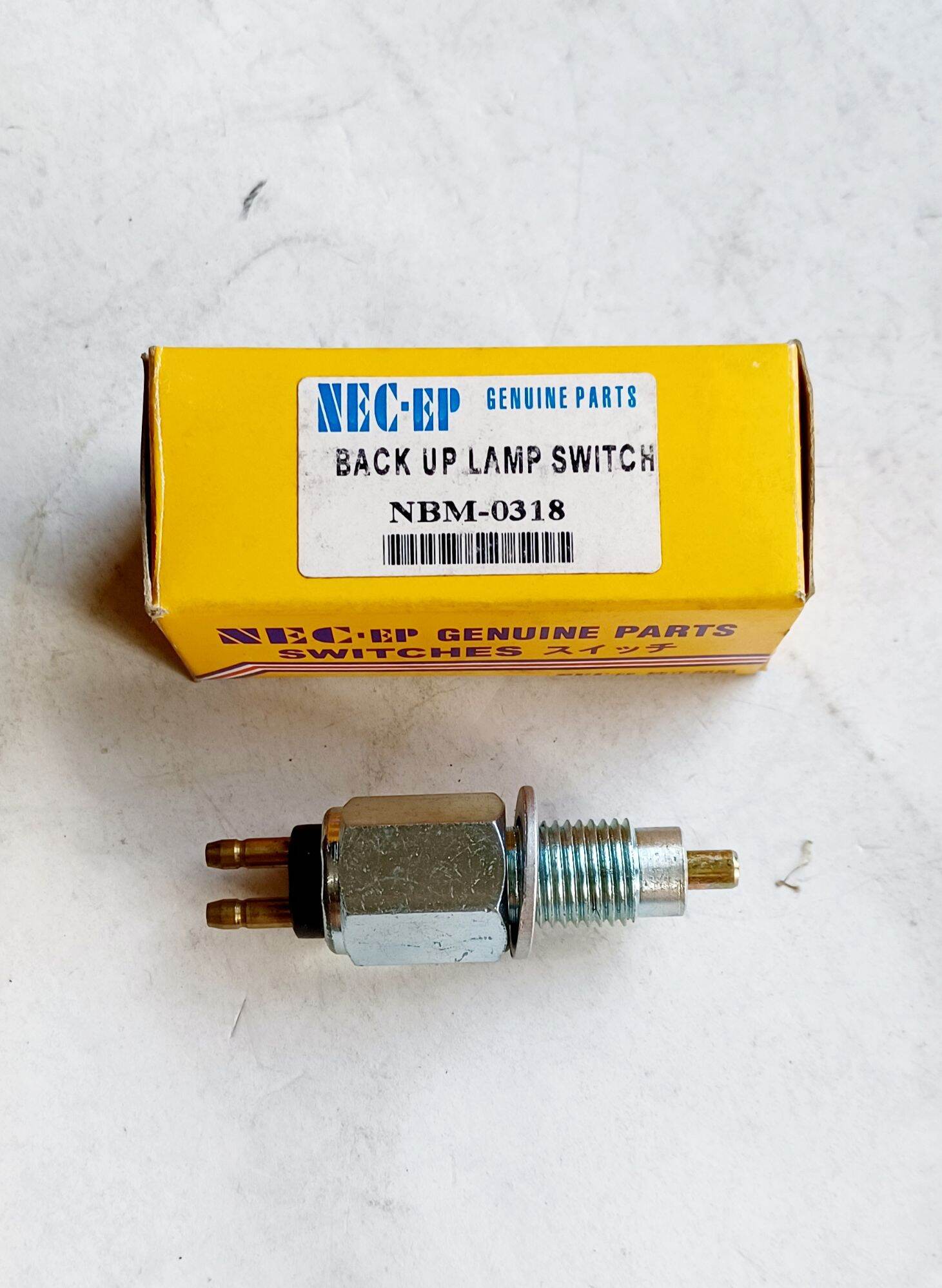 Mitsubishi 8DC9 Back lamp switch off-on NBM-0318