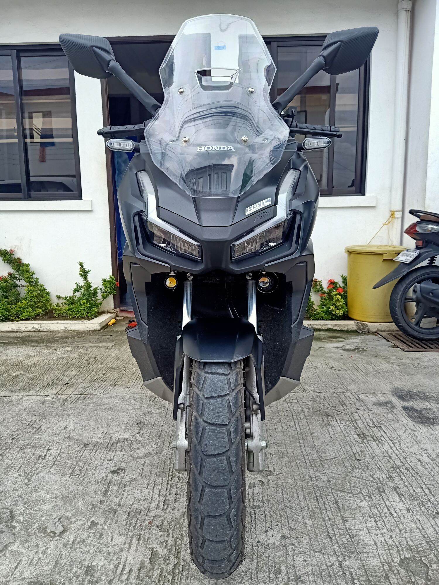 Shop Sym Husky Adv 150 Bracket Set Online with Best Discounts and