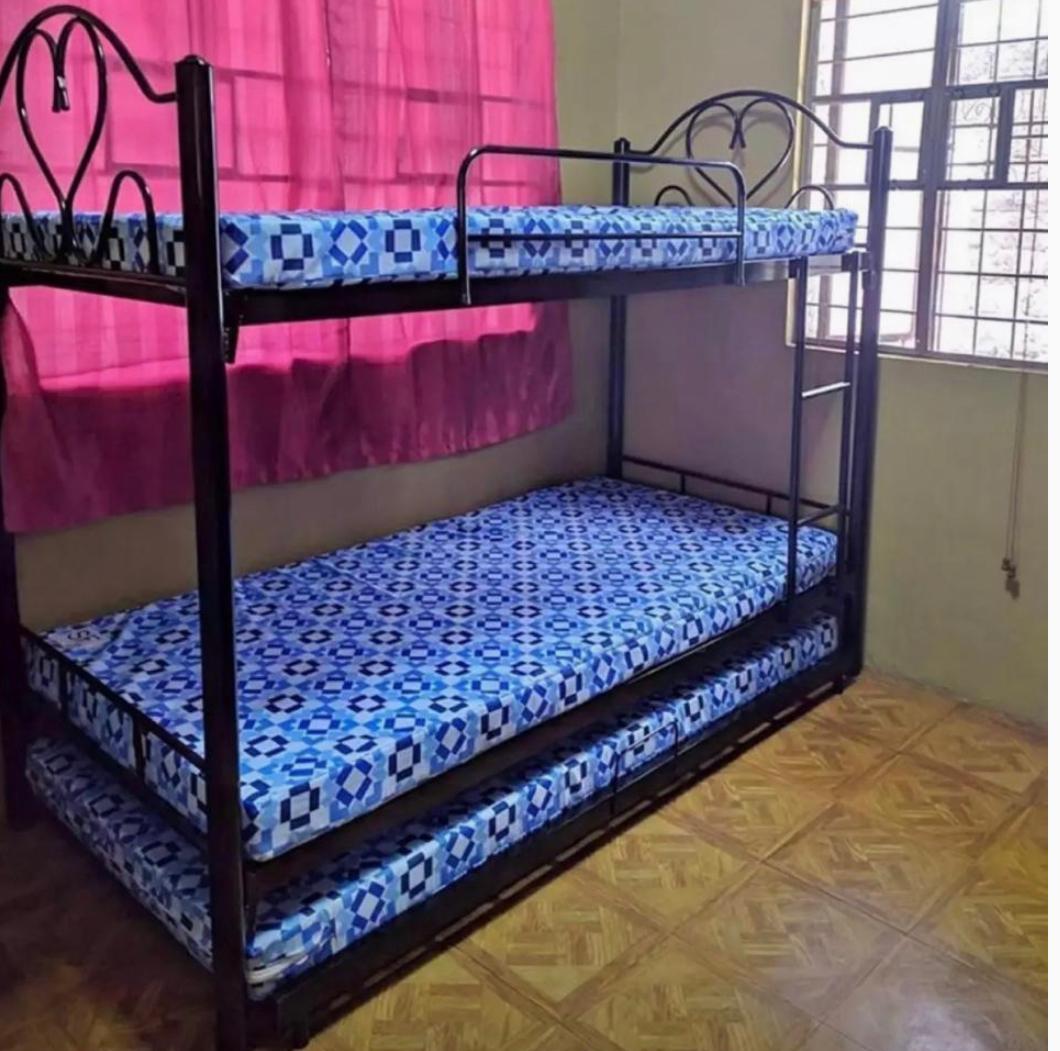 double deck with pullout bed &ordinary foam 30x30x75