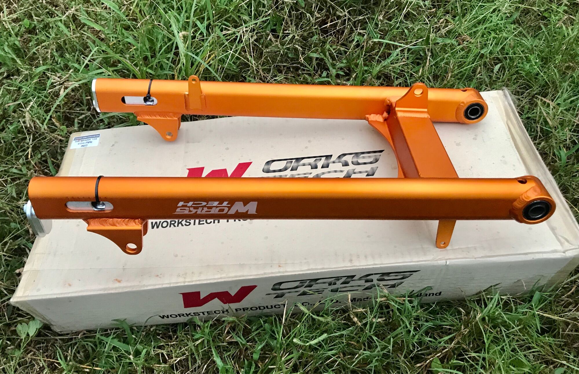 Swing Arm wave 125 oval type. 