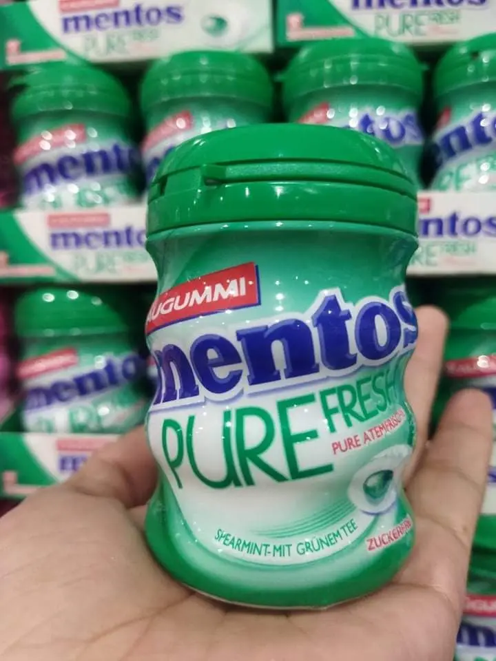 MENTOS KAUGUMMI PURE FRESH SPEARMINT (70 grams ) Stay fresh behind the mask with Mentos Pure Fresh