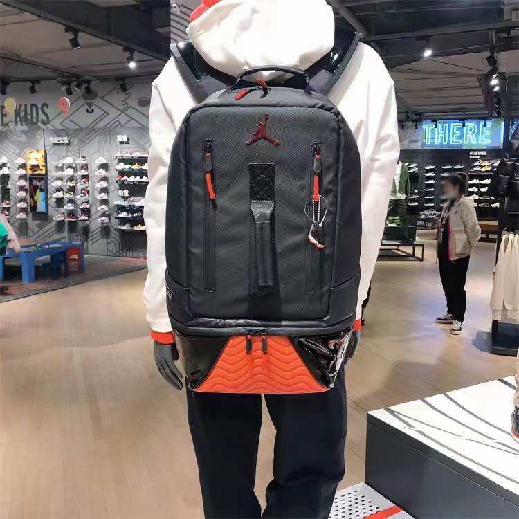 Jordan retro sales 11 backpack black