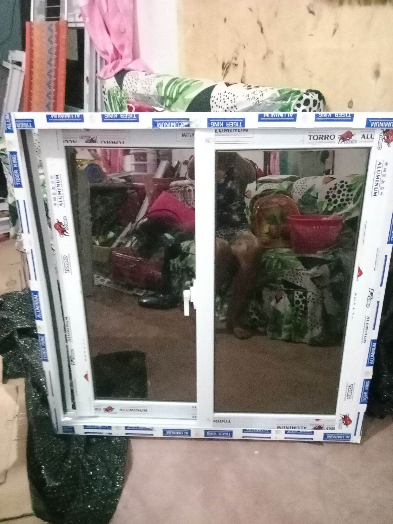 sliding window with screen 120x120