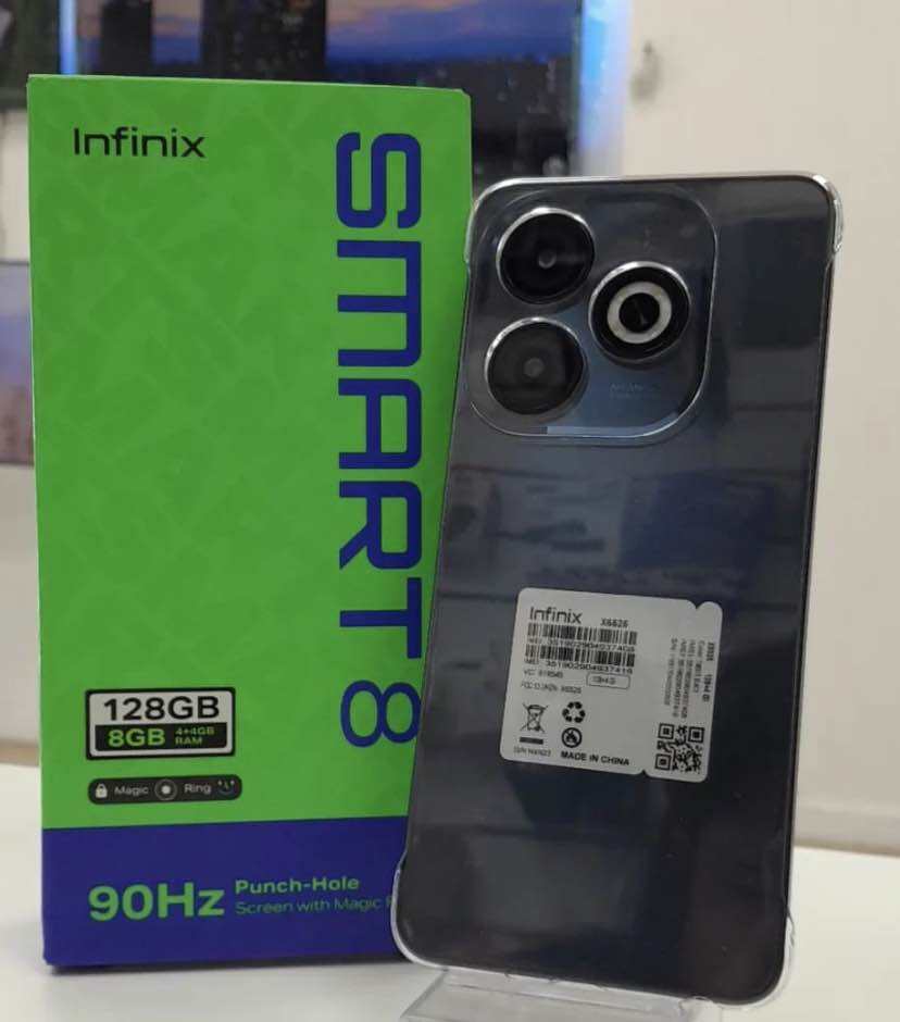 Infinix smart 8 90hz Punch-Hole Display, 5000 mAh Battery