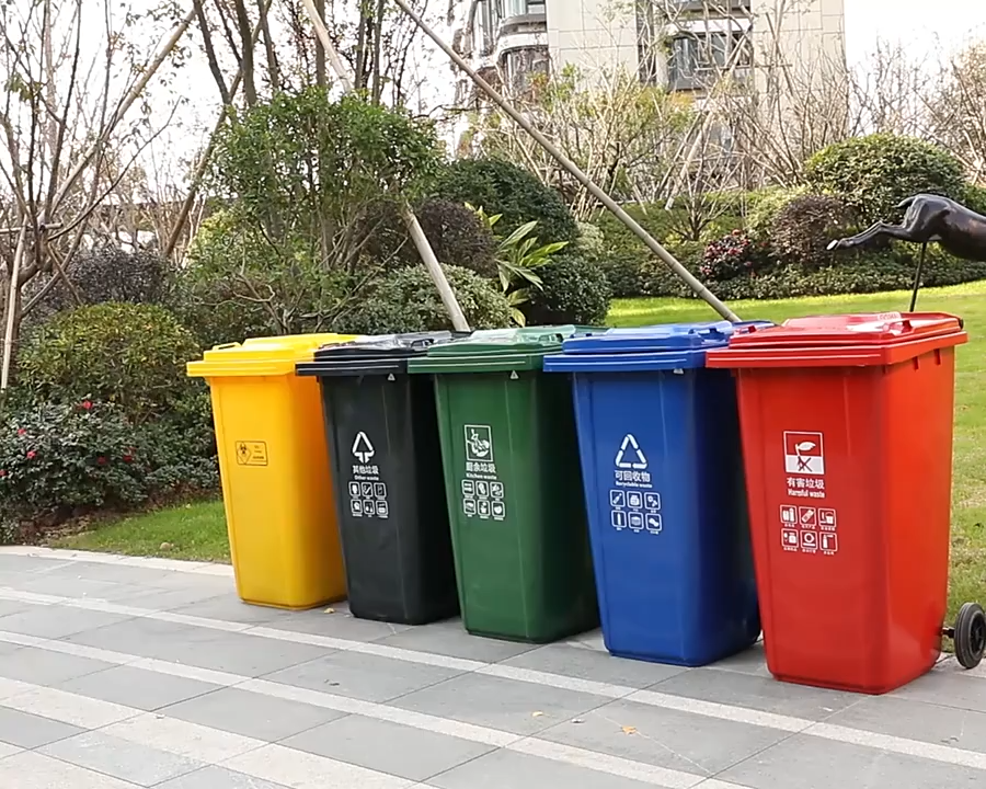 Wheeled trash cans, outdoor large trash cans with covers, and isolation of large trash cans