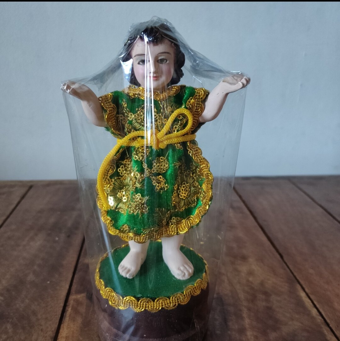 sto nino green dress Santo Nio De Tondo (Nio Jesus), 10 Nio, 9 Base, Pure, Quality Fiber Glass , Hand Embroidery Dress, Brass Accessories, Our Mother Of Perpetual Help Religious Store , 1660 Tayuman St.