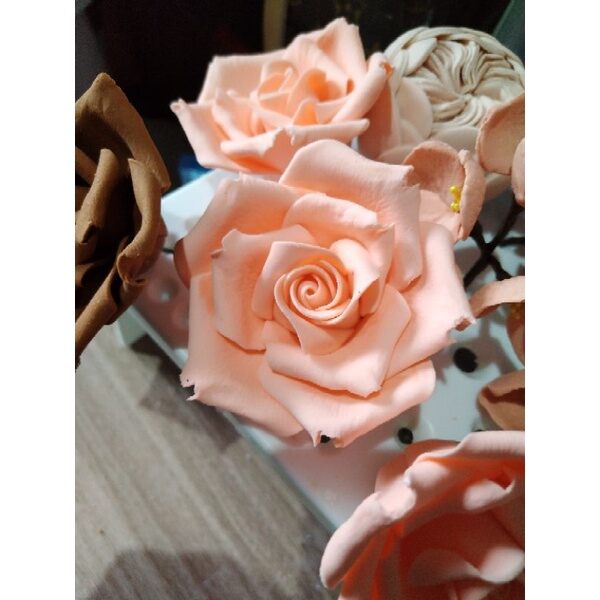 peach hybrid tea rose gumpaste edible flower | Lazada PH