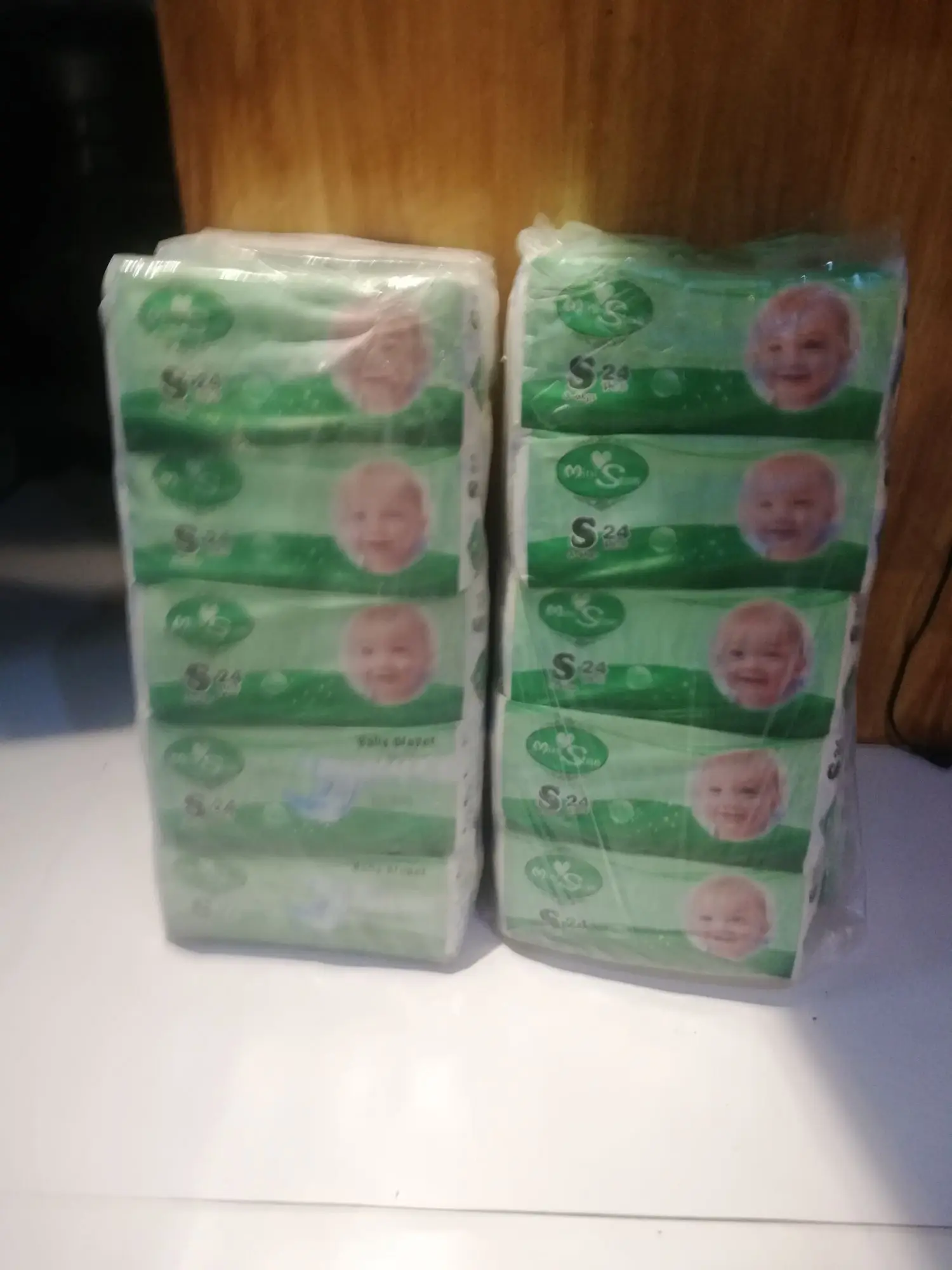 cheapest taped diaper for baby 24pcs. SMALL