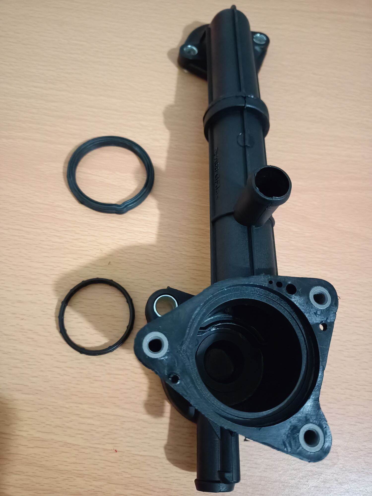 HYUNDAI GETZ THERMOSTAT HOUSING FOR HYUNDAI GETZ 1.1/HYUNDAI I10