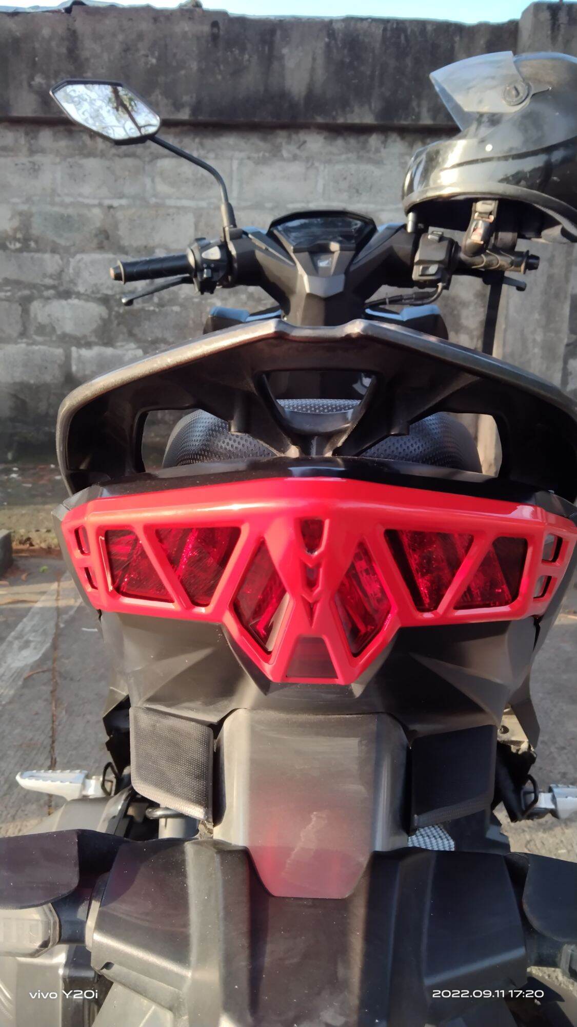 HONDA CLICK 125 / 150 3 IN 1 RED GARNISH. 