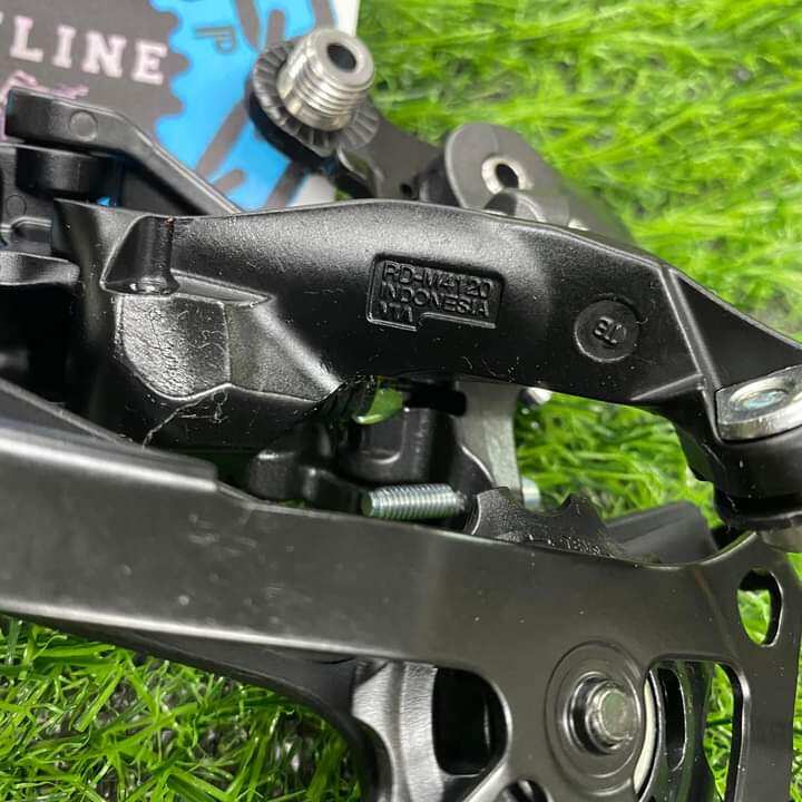 Shimano Deore 10 speed Shifter and RD. 