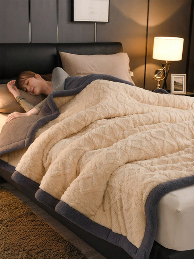 WUYINLIANGPIN | Taffeta Fleece Blanket Coral Lamb Fleece Blanket Office Nap Blanket Presyo 2,052 Piso*Libreng Shipping