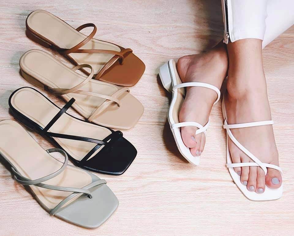 mini block heel sandals