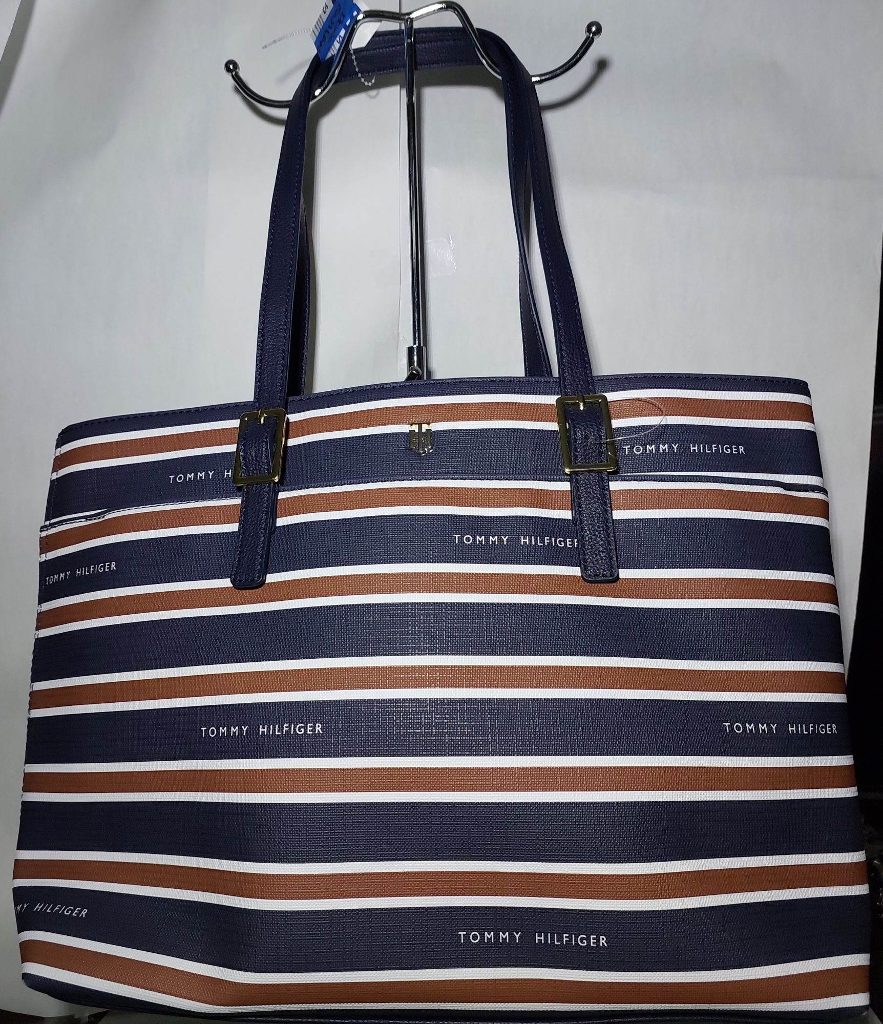 Shop Tommy Hilfiger Stripe Tote with great discounts and prices online - Oct 2023 | Lazada