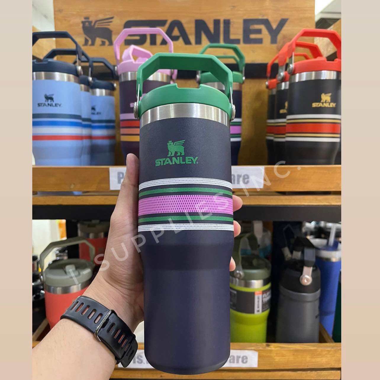 NWT JUST RELEASED Stanley Varsity IceFlow Flip Straw 30oz Tumbler, Navy Mesh