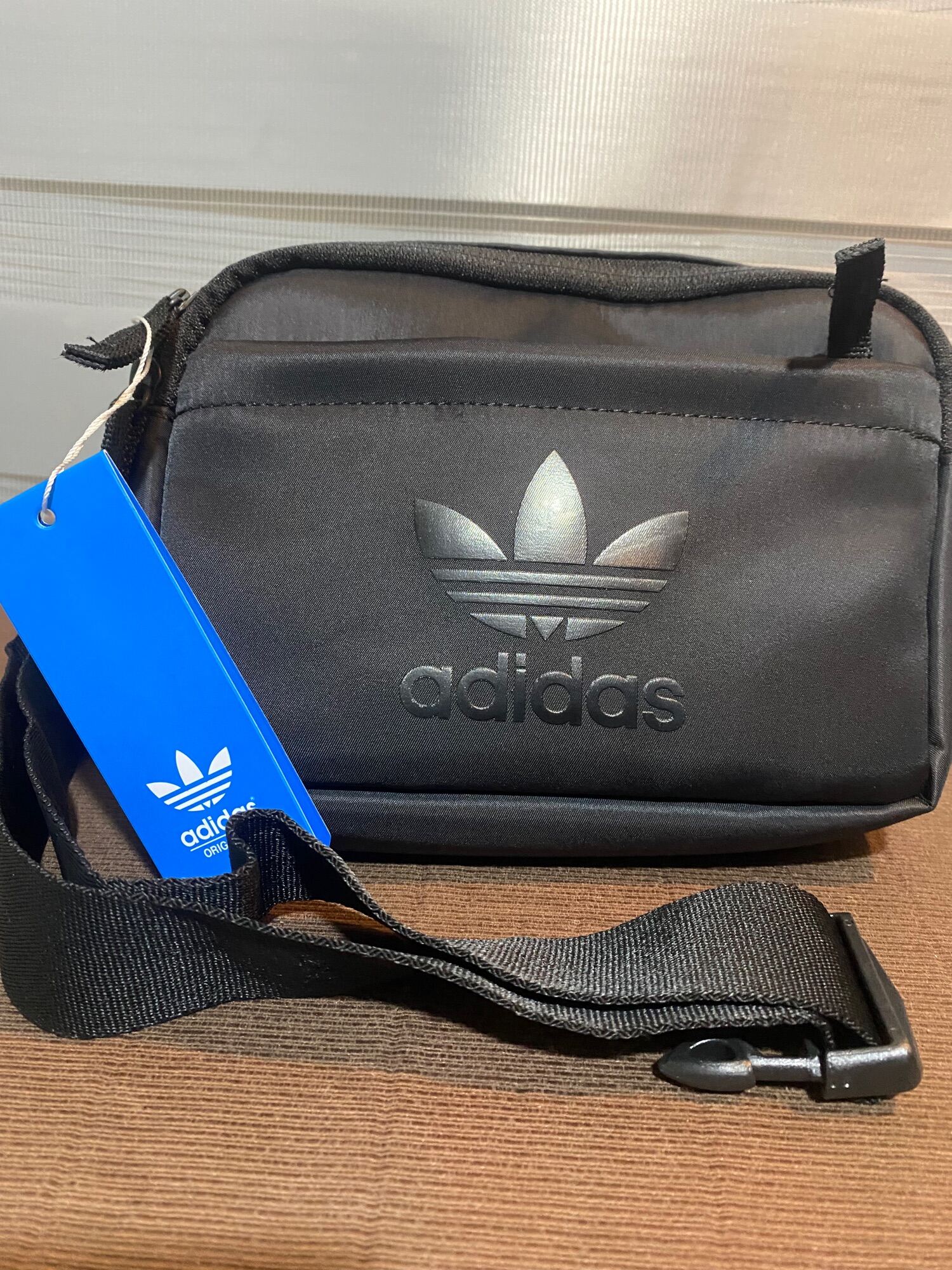 chest bag adidas