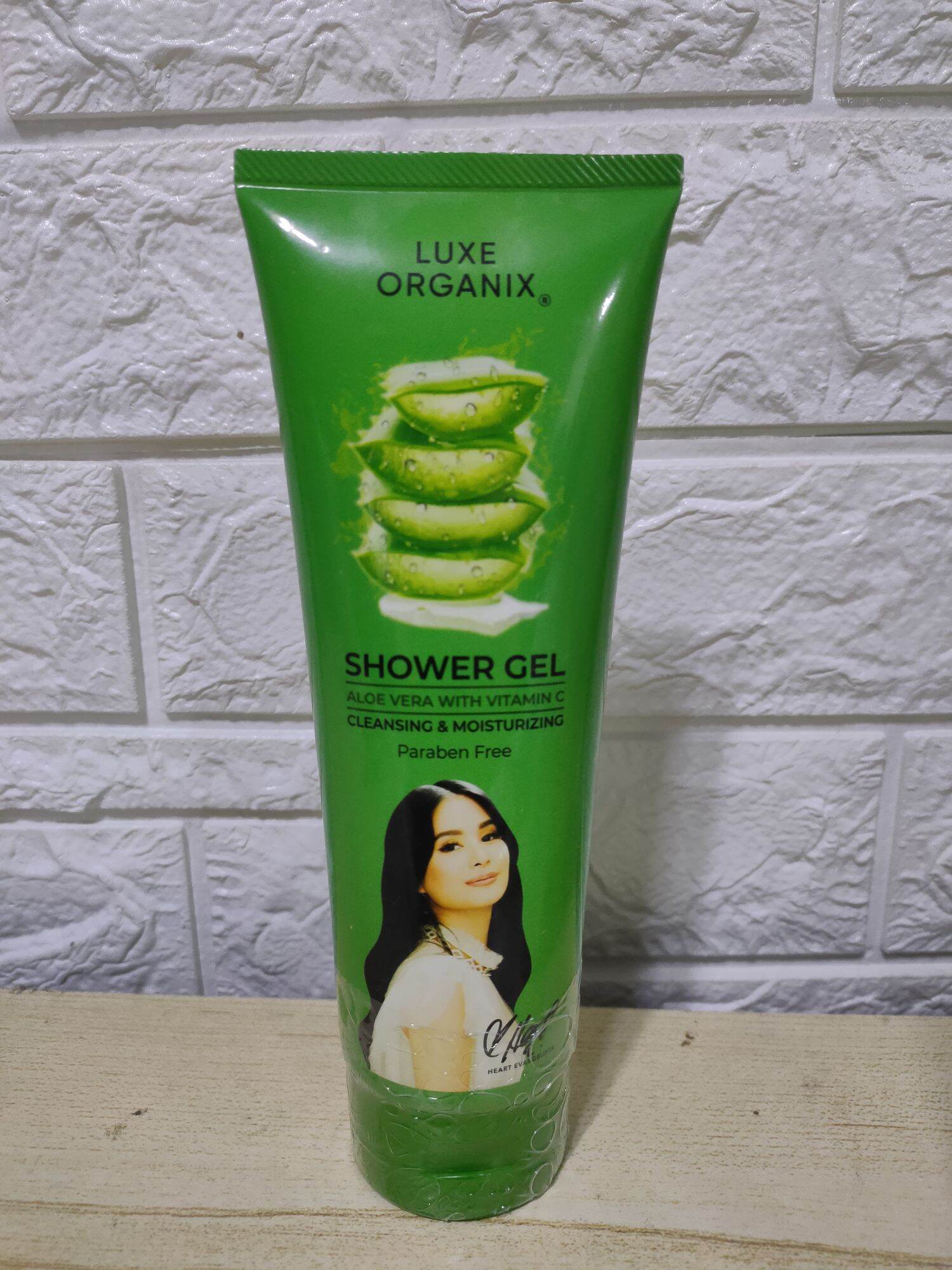 Luxe Organix Shower Gel/ Body Cream Aloe Vera With Vitamin C 230g