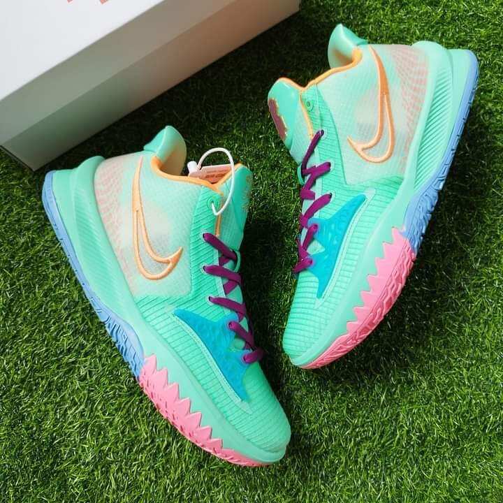 kyrie 4 glow in the dark