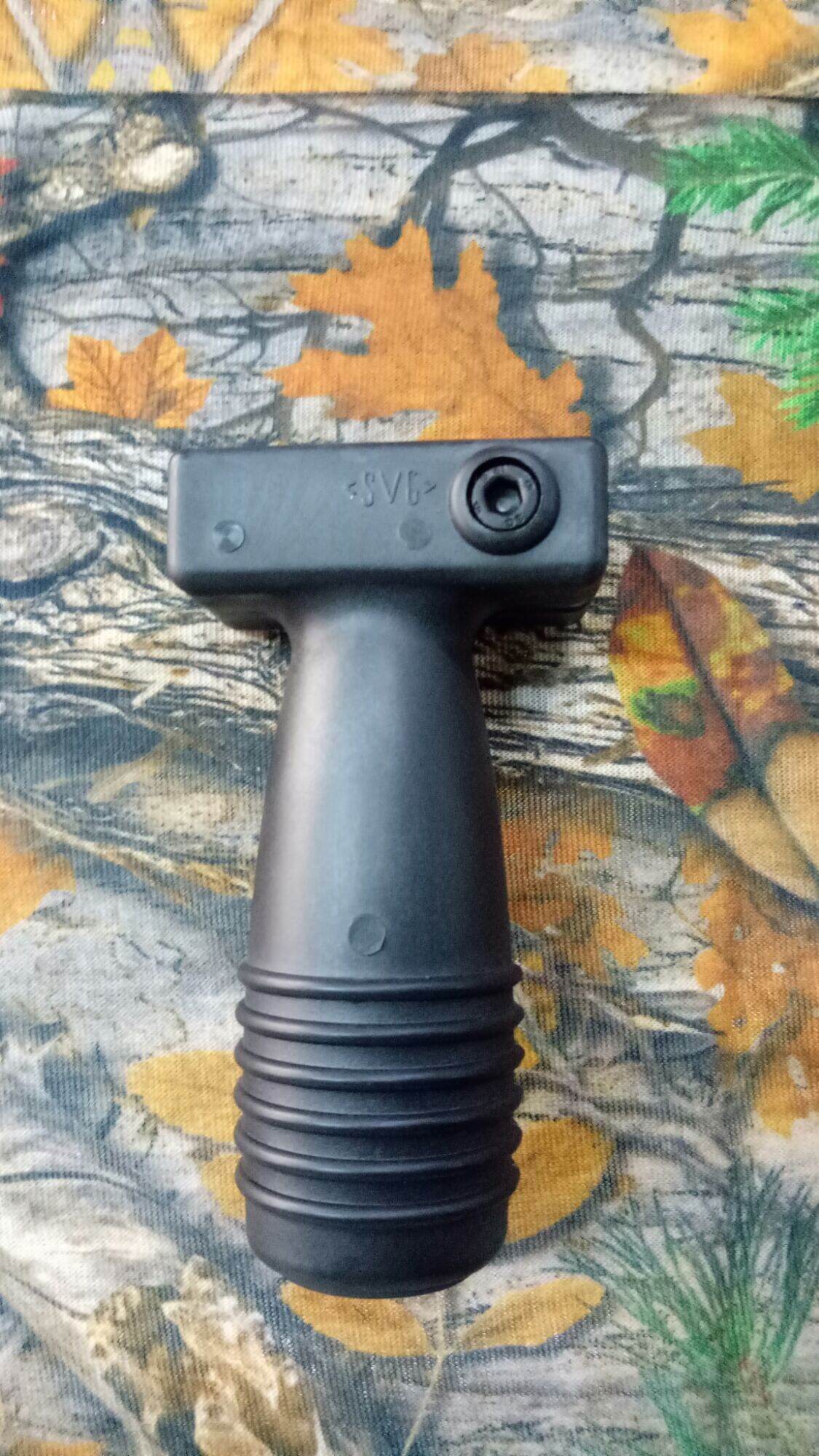 tactical forward girp / vertical grip. 