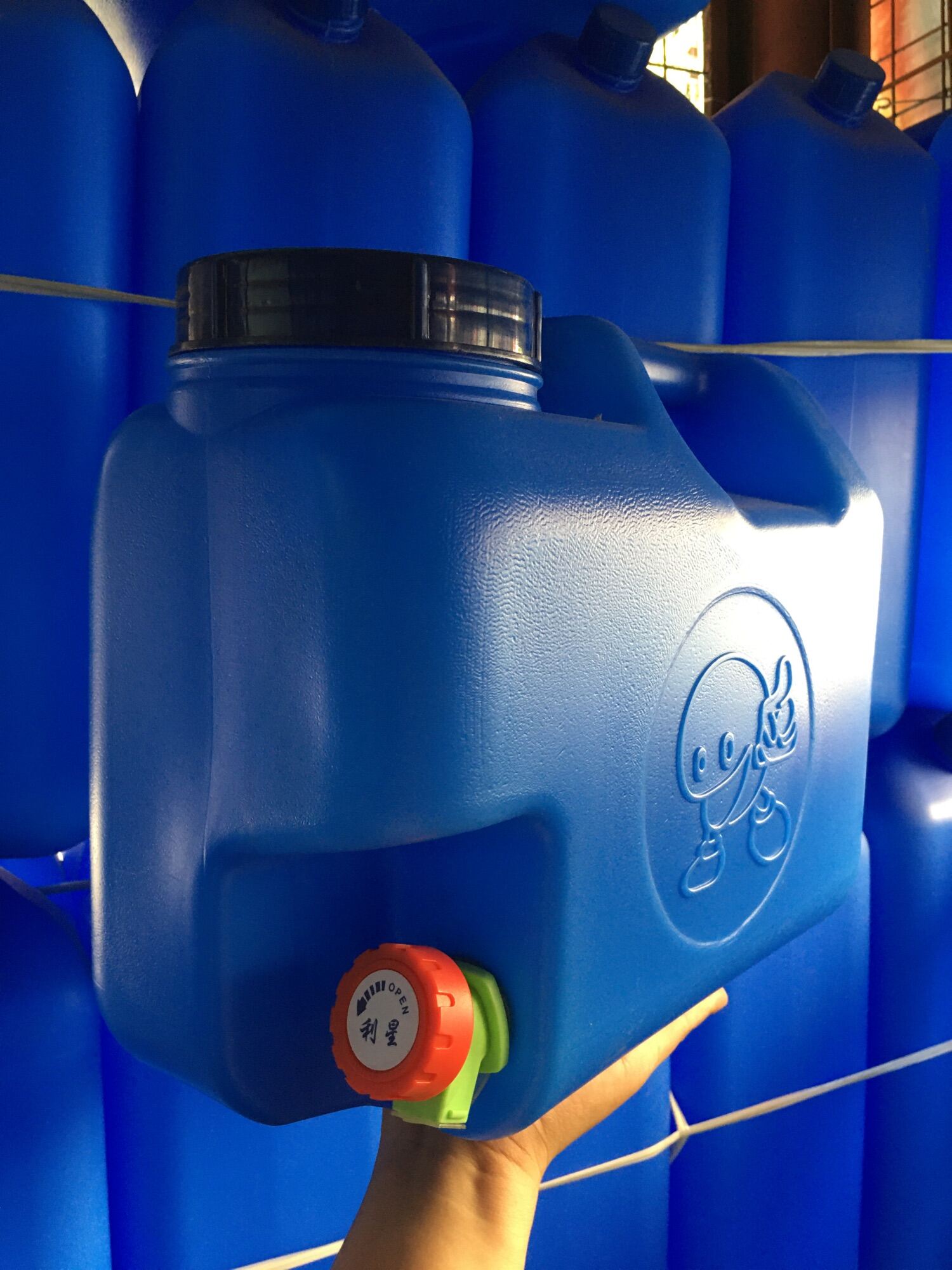 2.5 Gallon Slim Mineral Water Container with Rotary Faucet Lazada PH