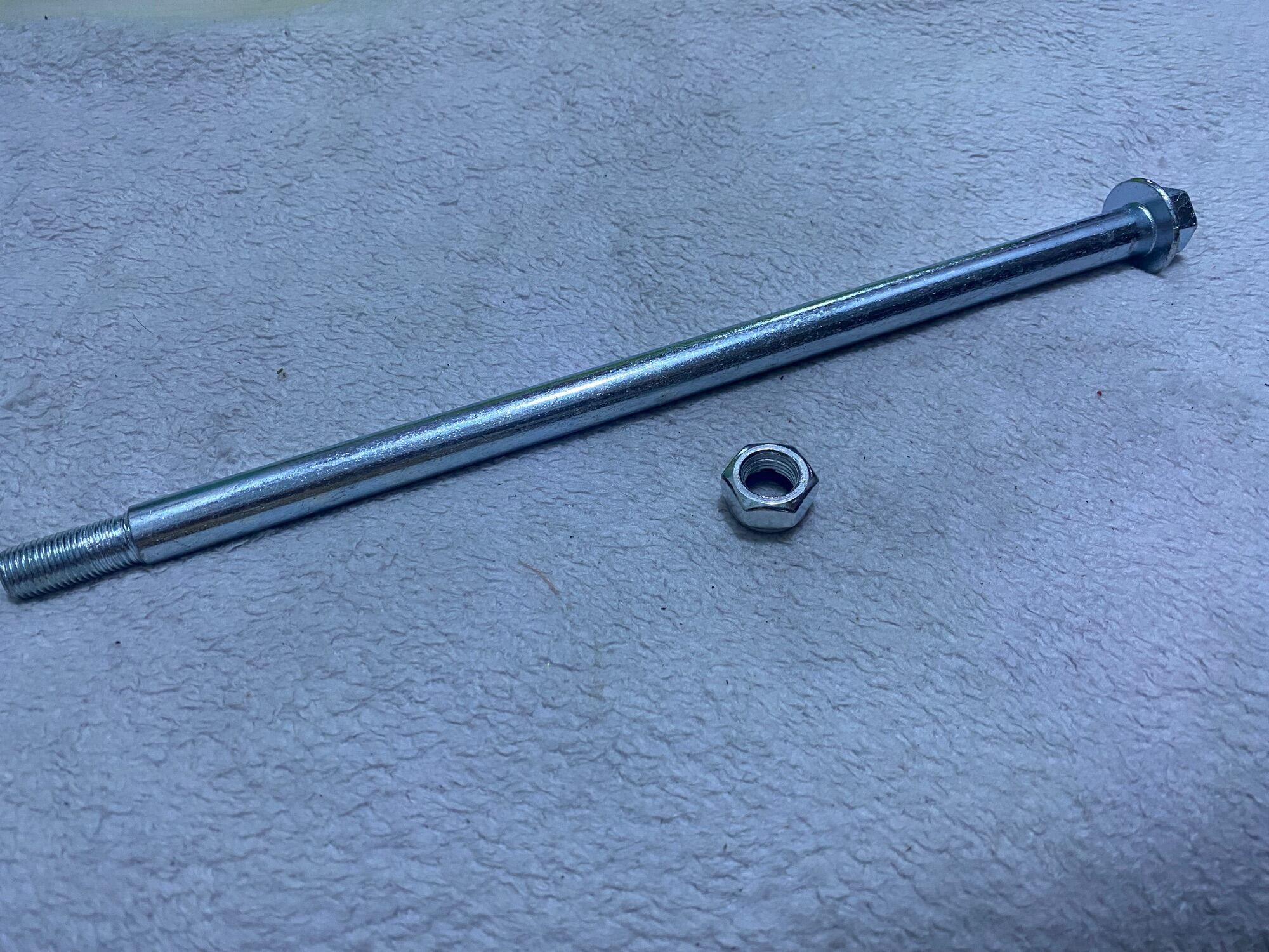 SWING ARM AXLE PIVOT WITH SELF LOCK NUT YAMAHA SZ Lazada PH