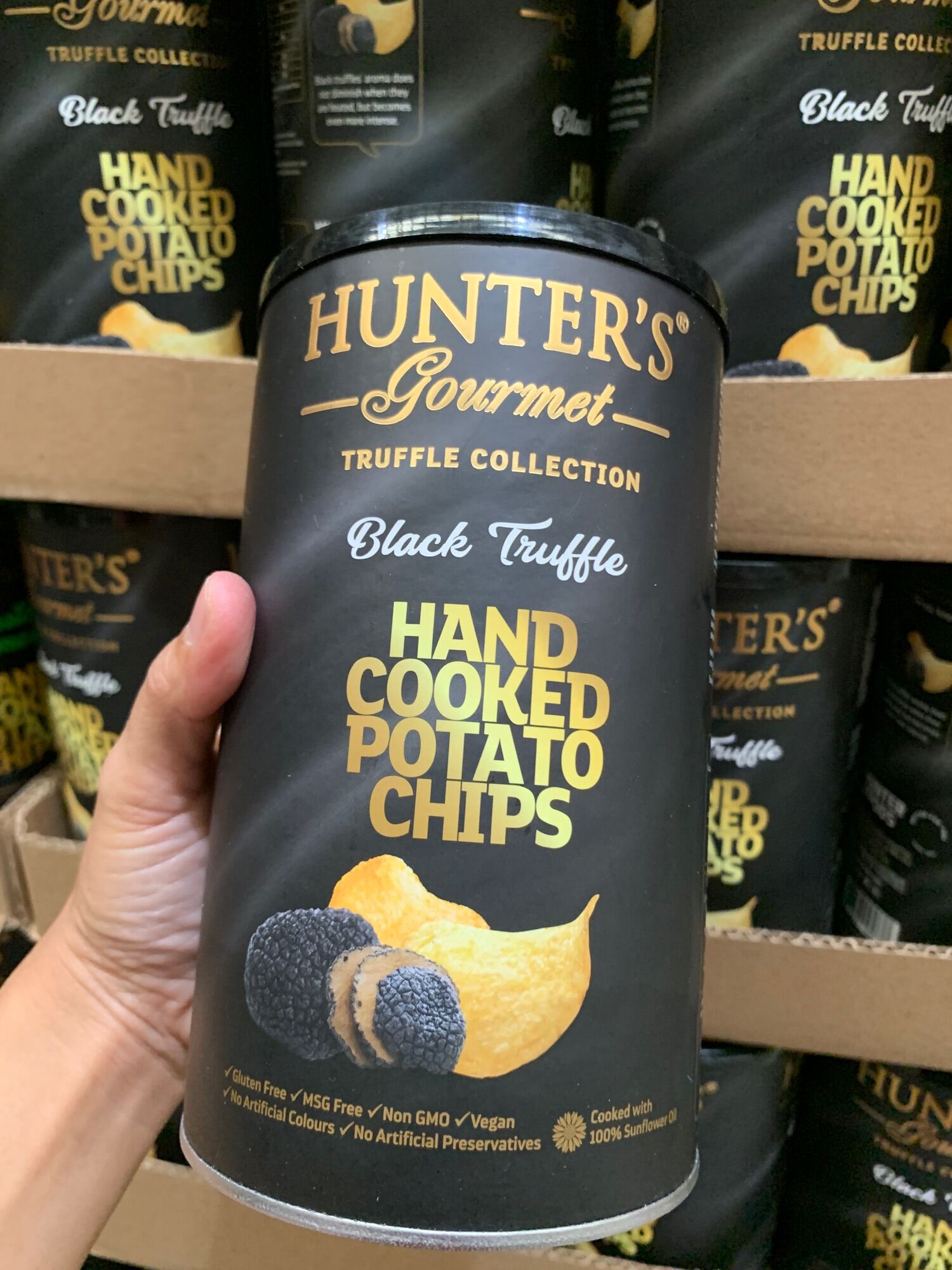 HUNTERS GOURMET HANDCOOKED BLACK TRUFFLE PTATO CHIP150G Lazada PH