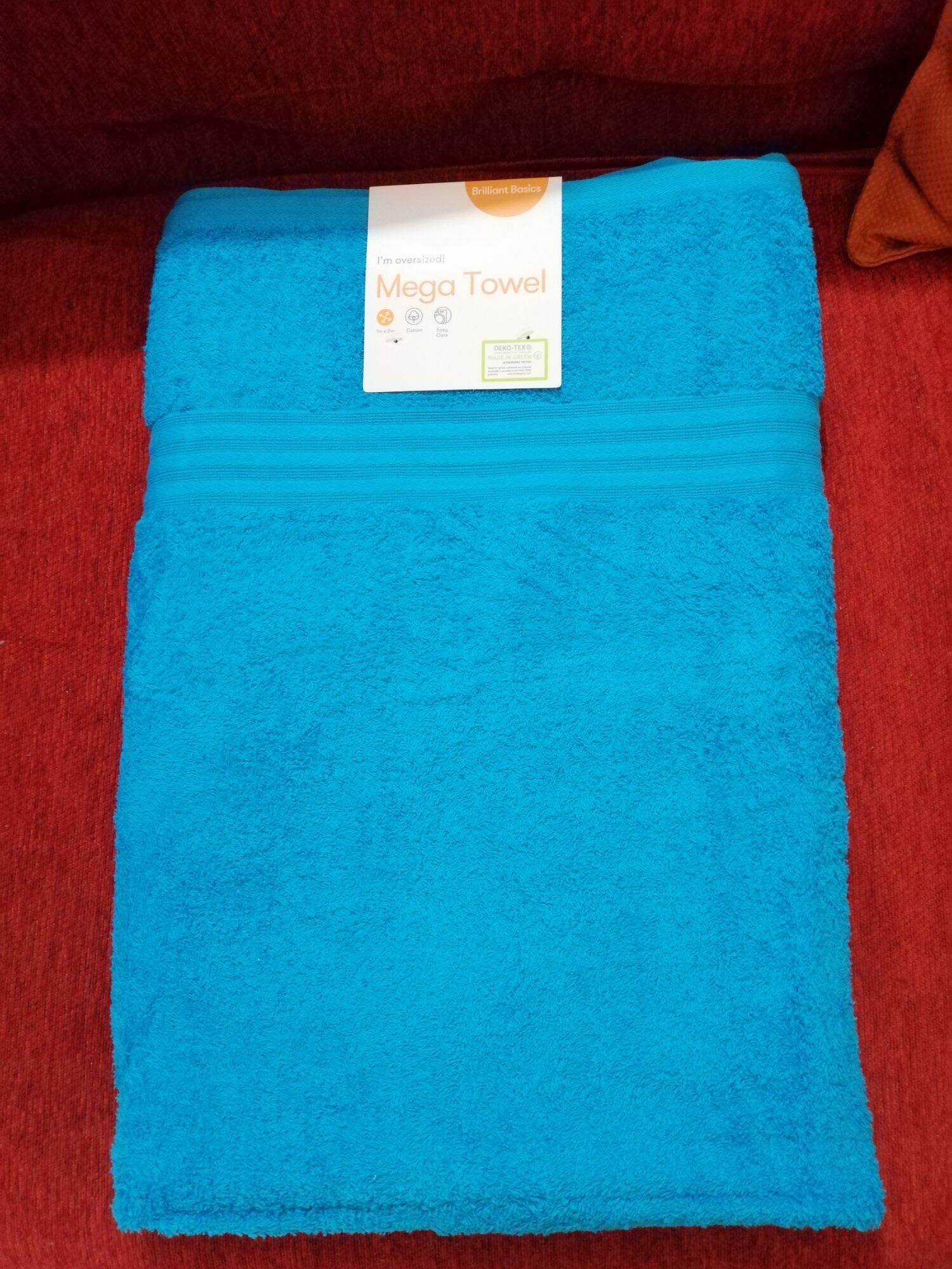 Brilliant Basics Mega Towel - Red