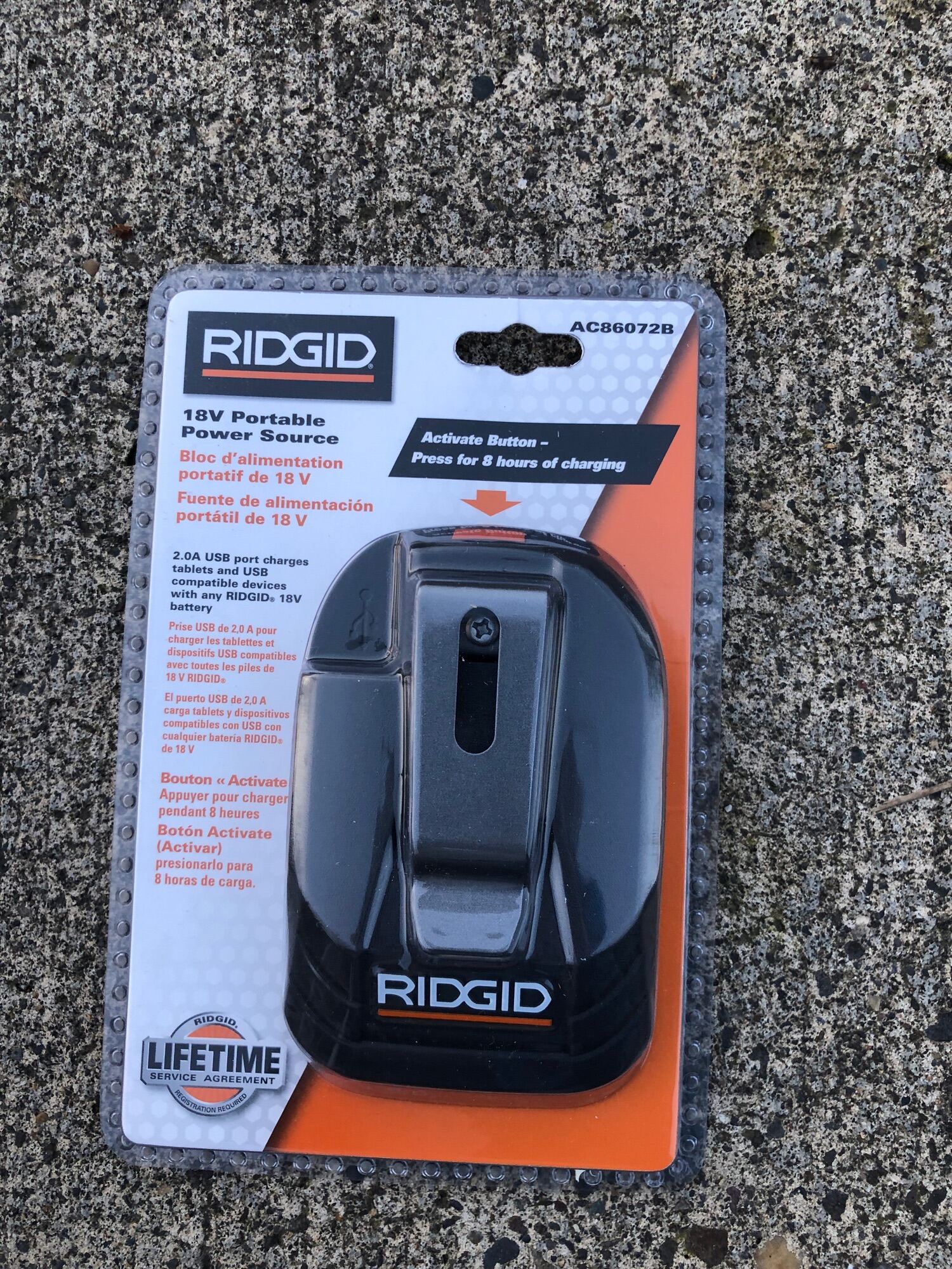 Ridgid 18v usb portable 2025 power source with activate button