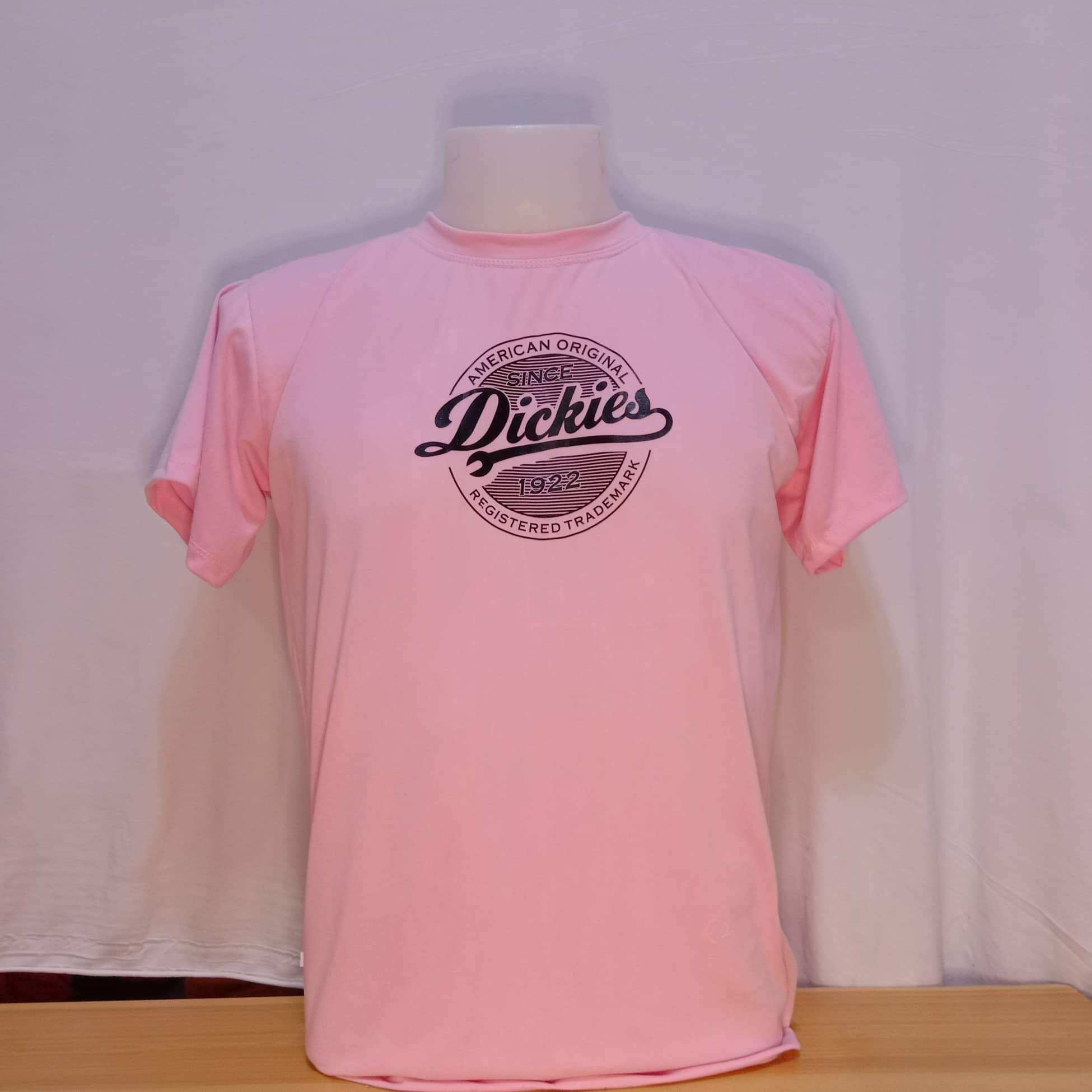 CIRCLE LOGO DIC-KIES PLAIN TSHIRT UNISEX WITH SIZES XS-2xL. 