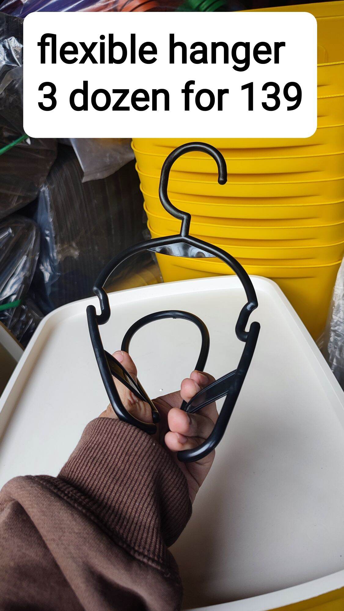 Flexible hanger black round(hindi napuputol) 12pcs Lazada PH