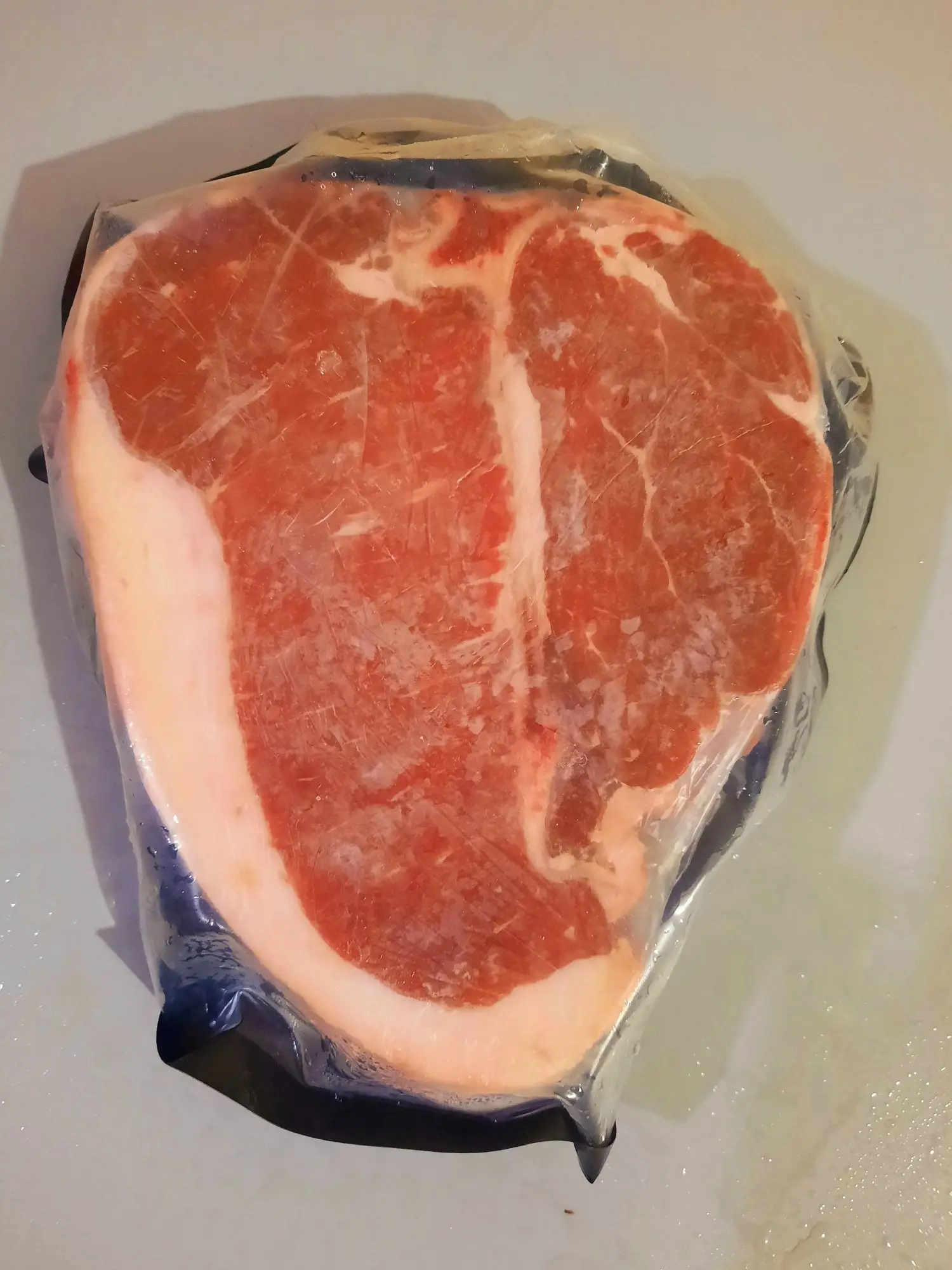 Ready-To-Cook Australian Porterhouse Steak 1kg