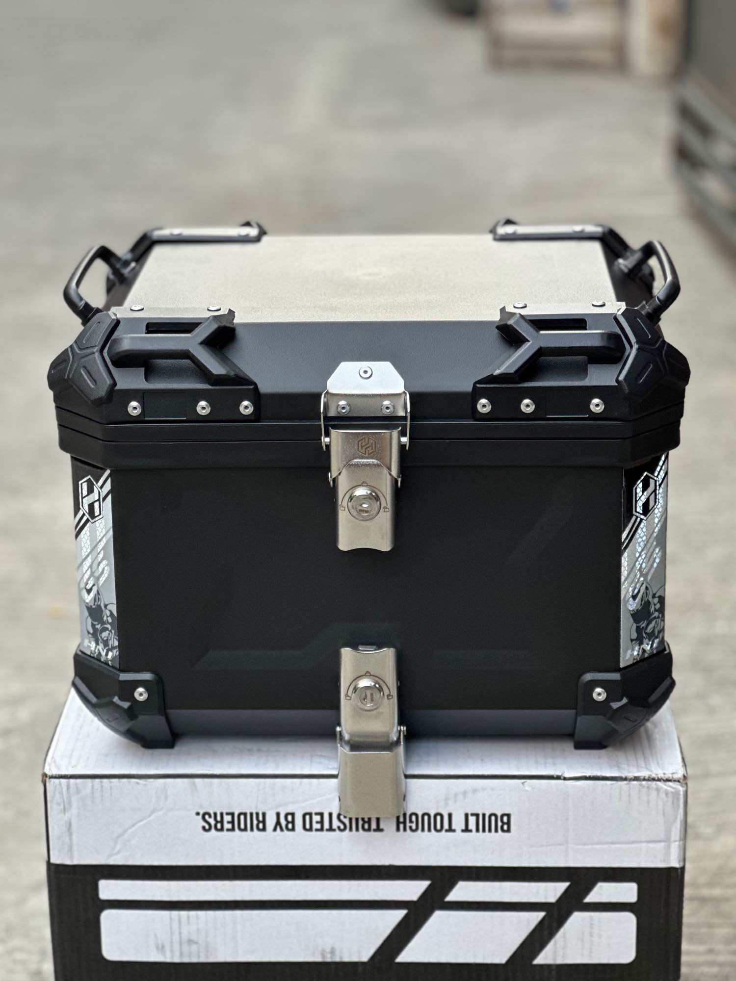 Niwra/SEC/Duhan/Hnj Abs Top Box. 