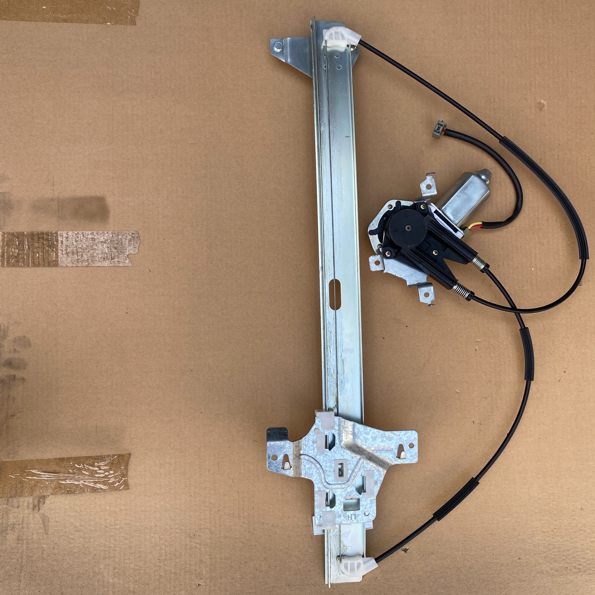 Ford E150/ E350 Power Window Regulator Front Mechanism Cable and Motor 1 set Left or Right side