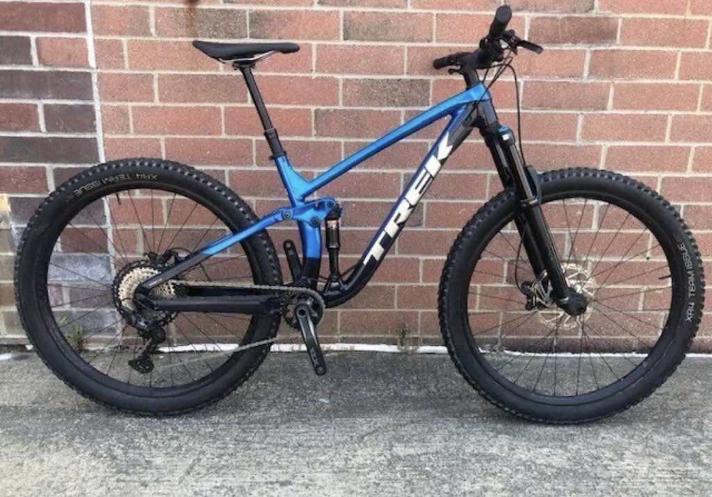 trek mountain bikes with full suspension